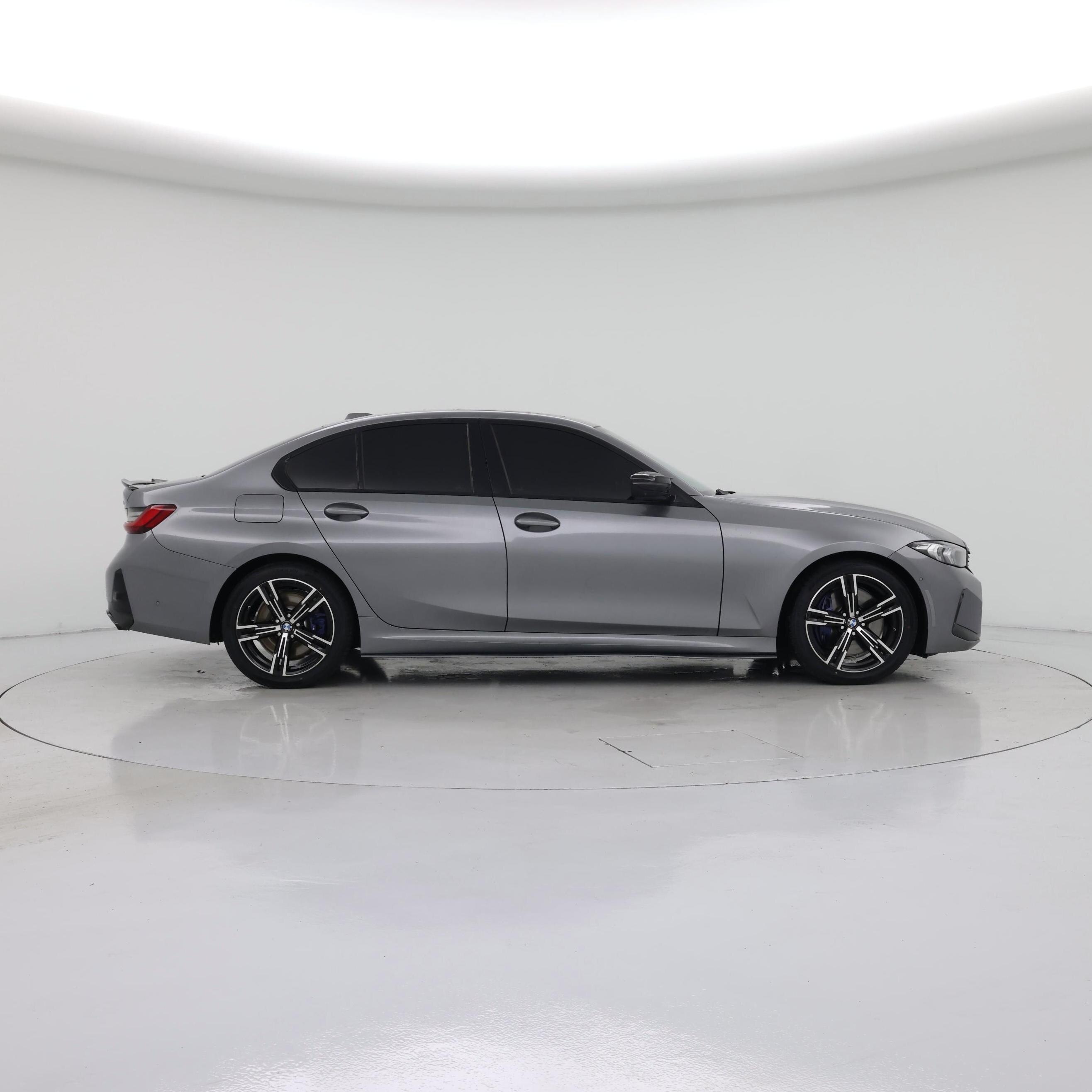 Thumbnail: 2023 BMW 3 Series - 7