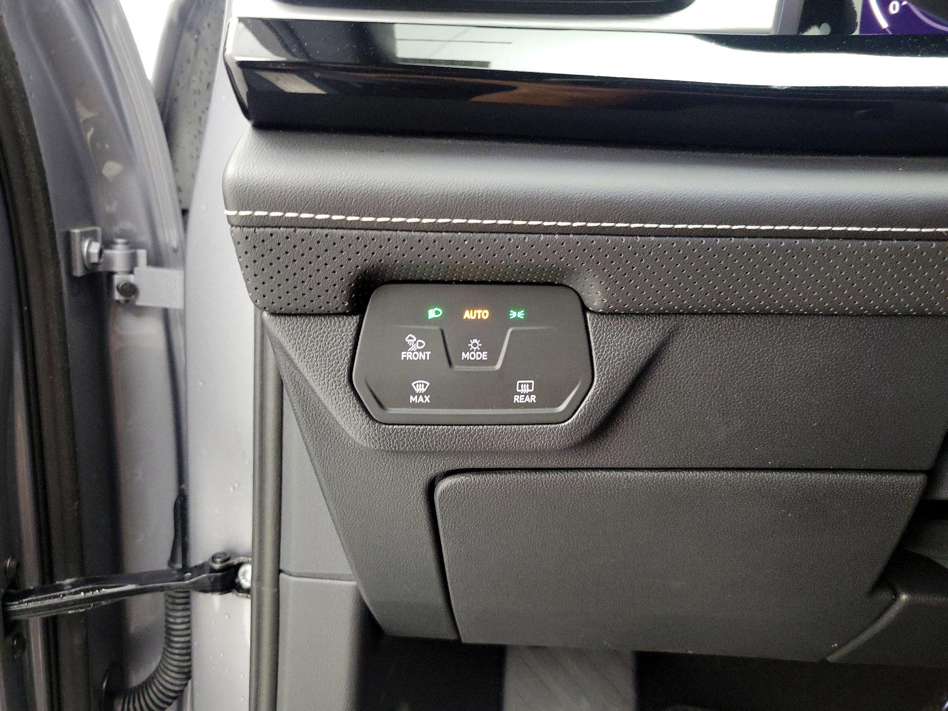 Thumbnail: 2025 Volkswagen Atlas - 13