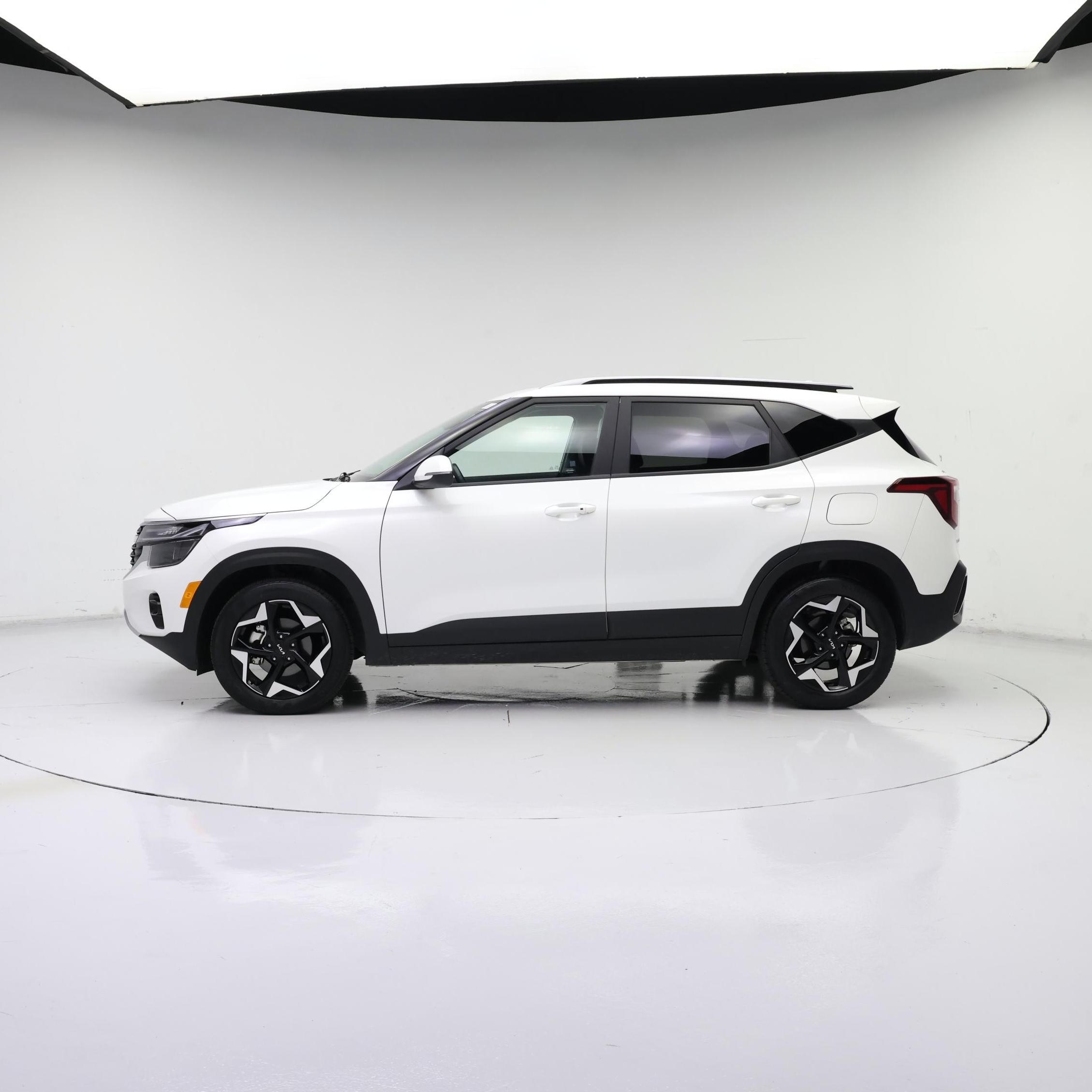 Thumbnail: 2025 Kia Seltos - 3