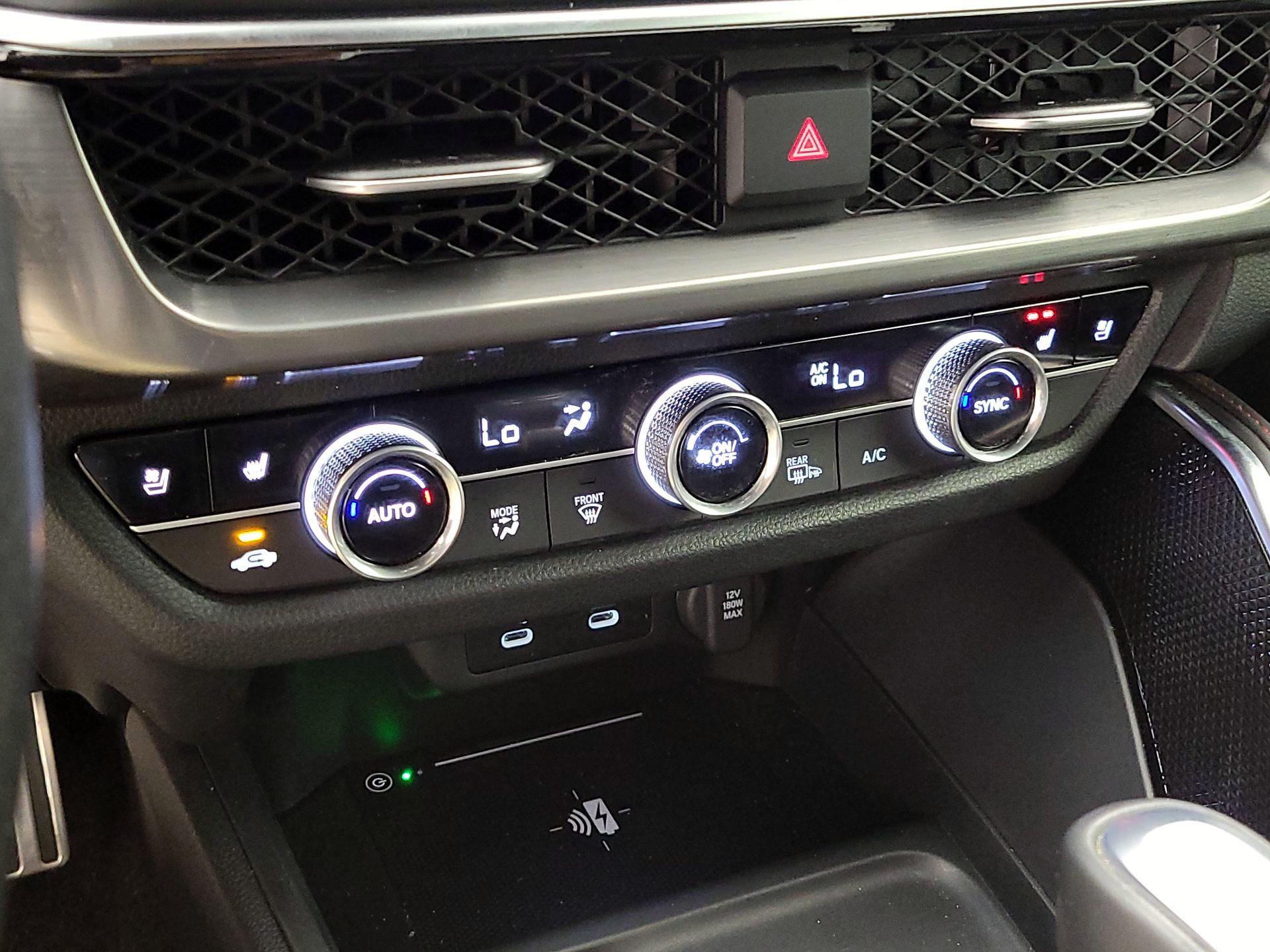 Thumbnail: 2025 Acura ADX - 16