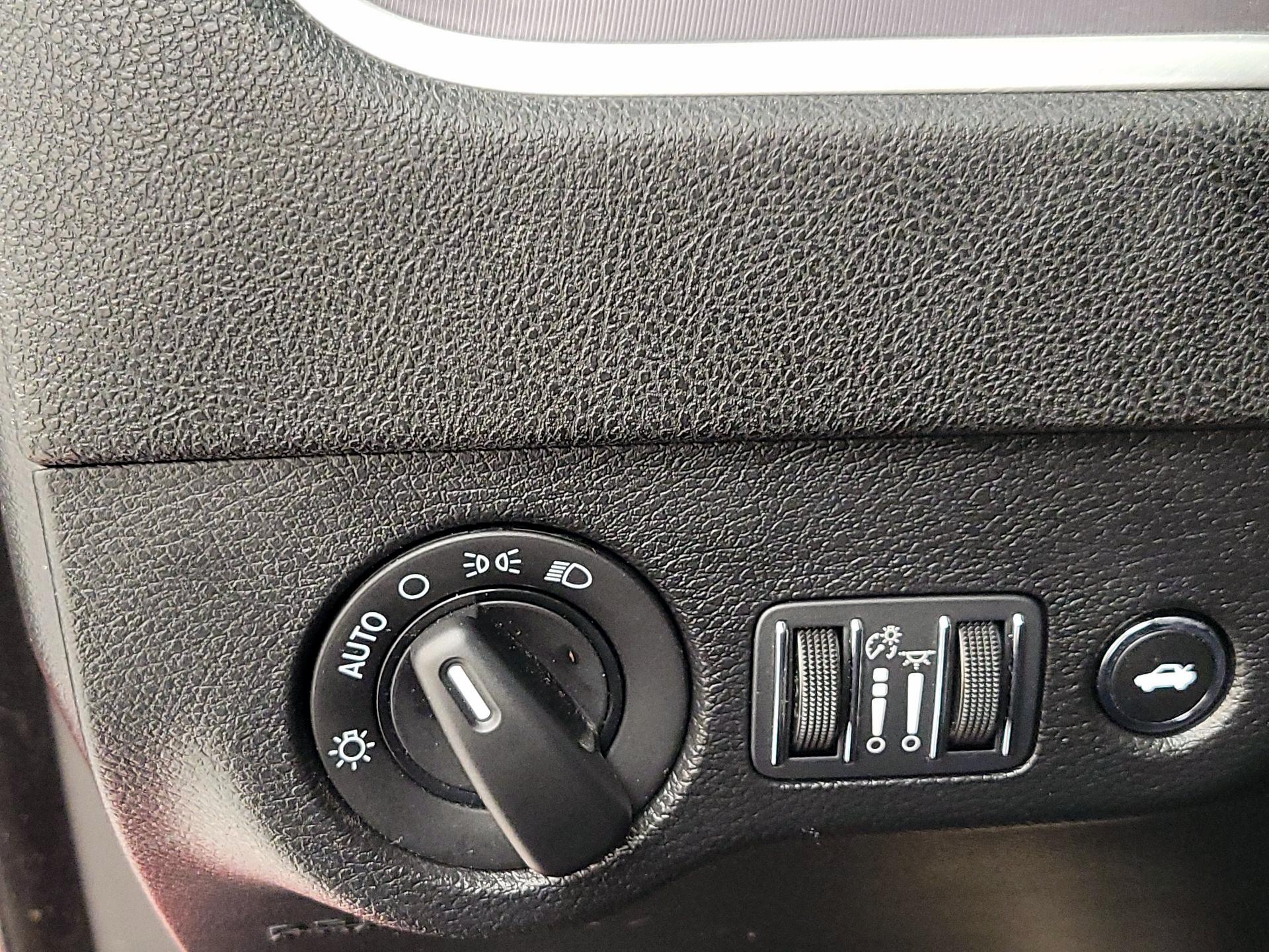 Thumbnail: 2022 Dodge Charger - 13