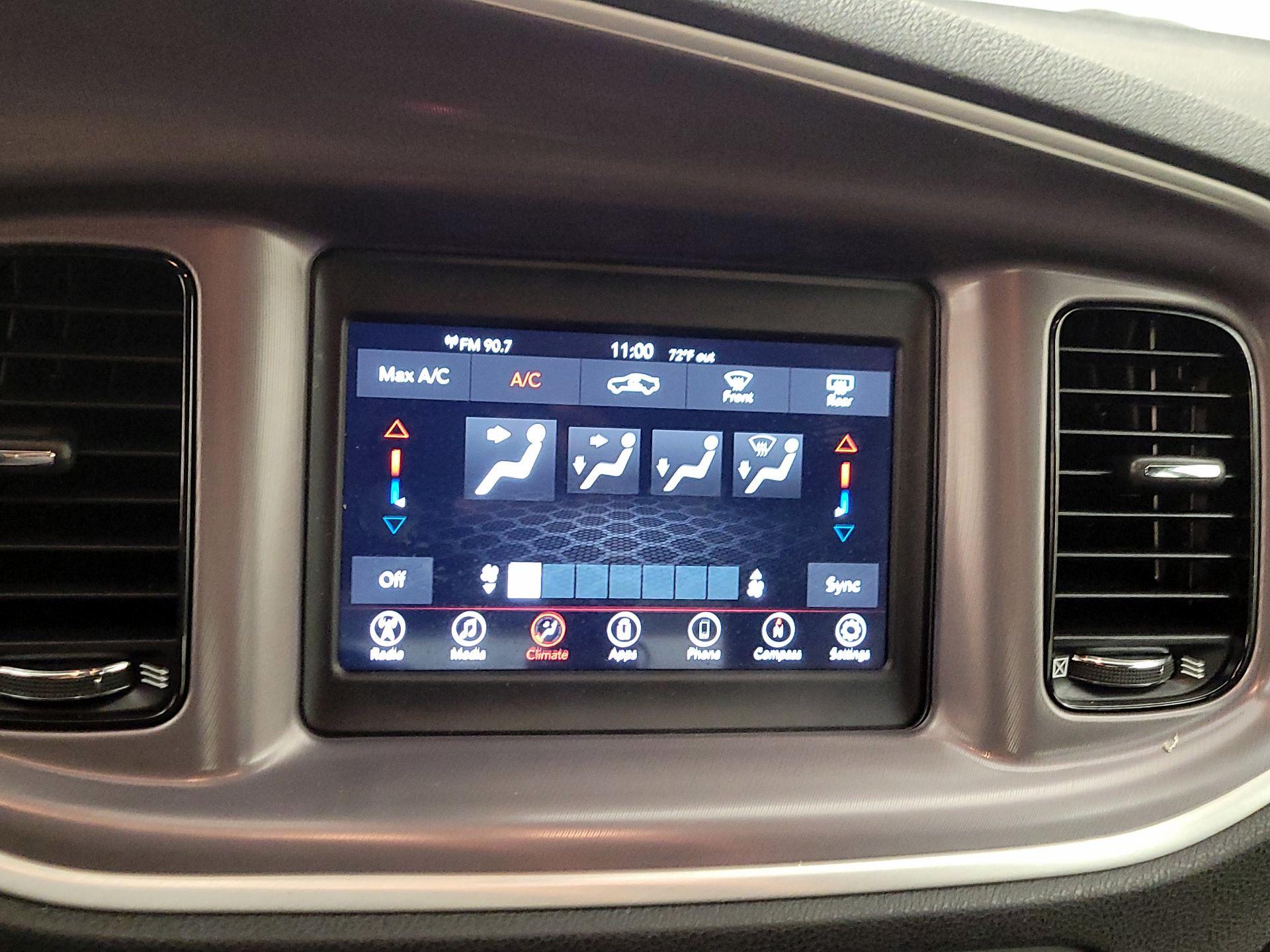 Thumbnail: 2022 Dodge Charger - 15