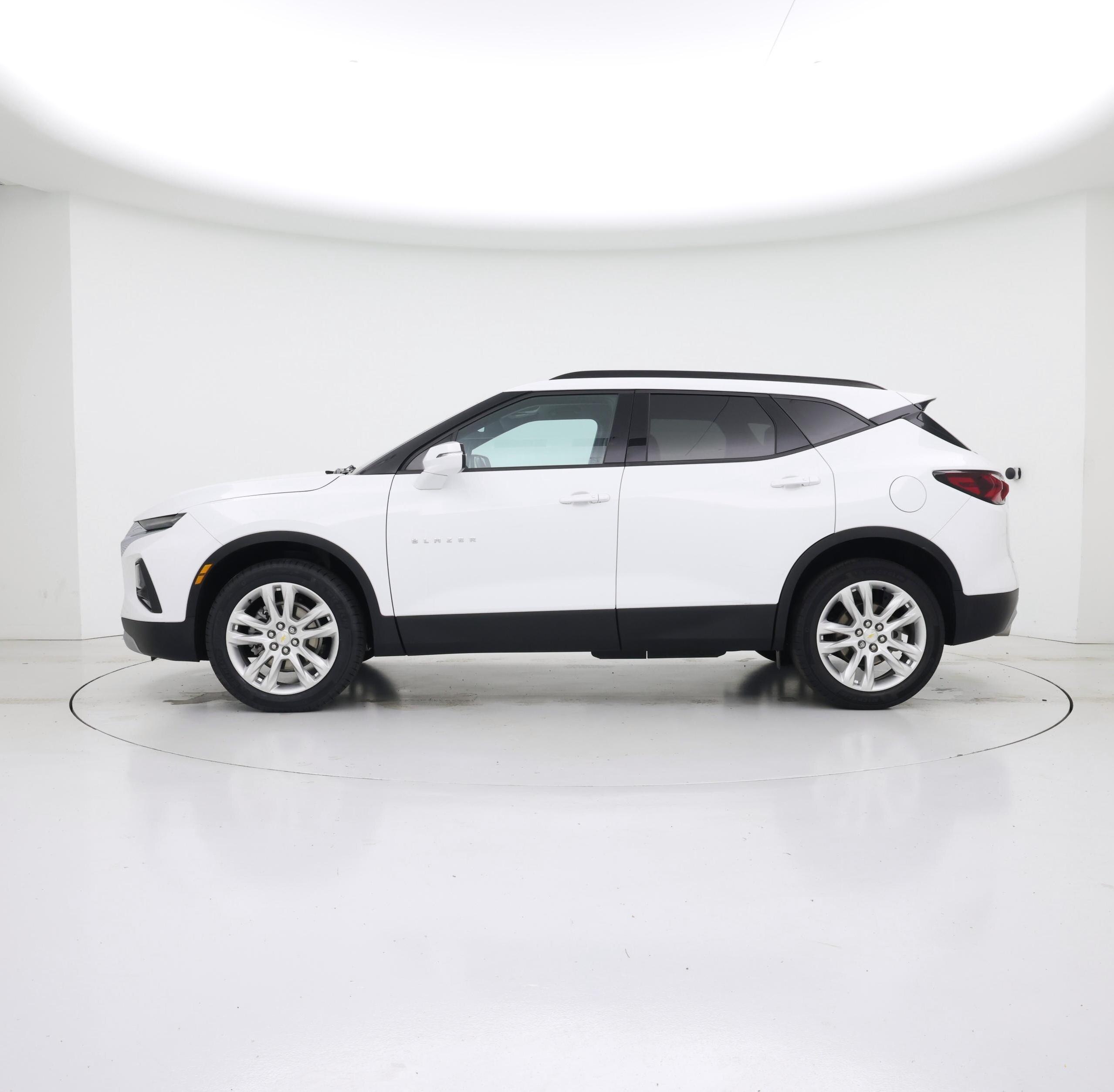 Thumbnail: 2022 Chevrolet Blazer - 3