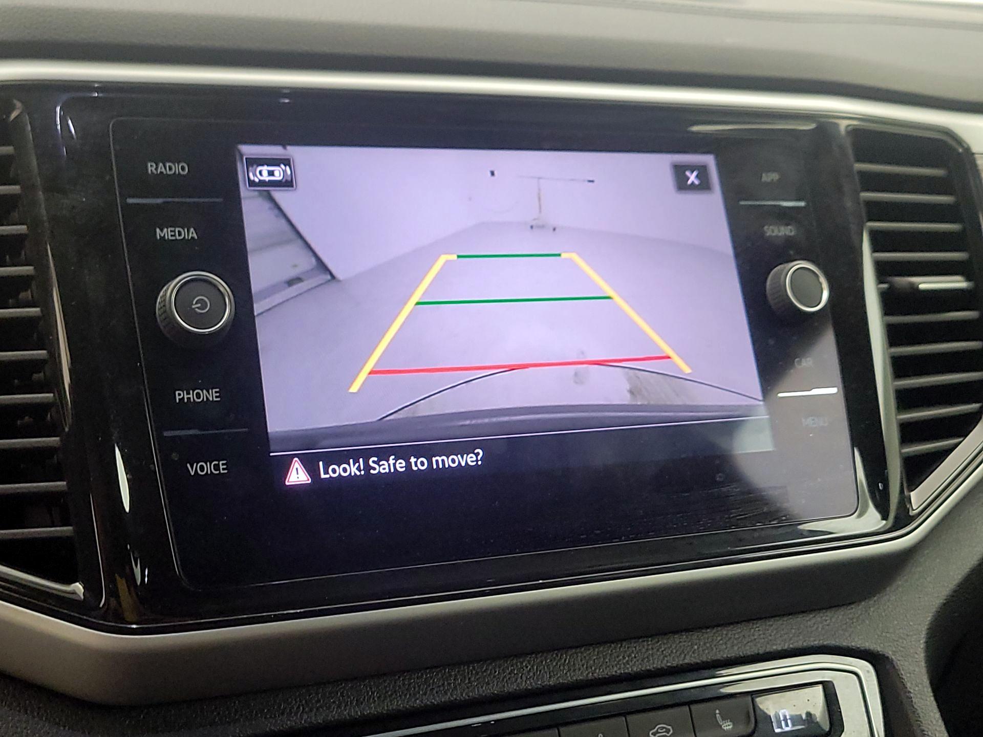 Thumbnail: 2023 Volkswagen Atlas - 14