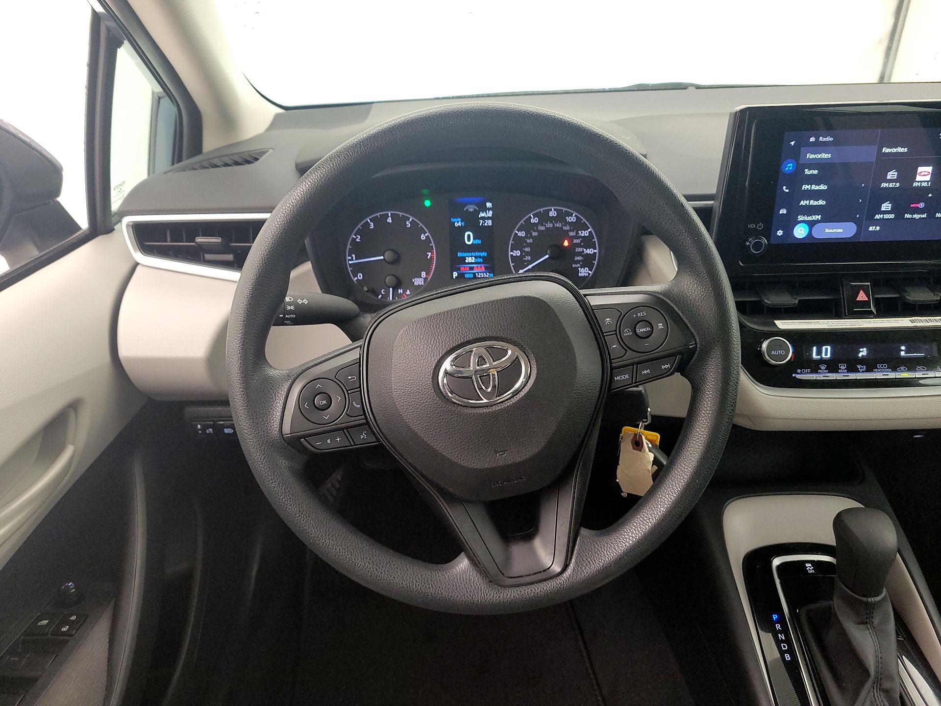 Thumbnail: 2023 Toyota Corolla - 10