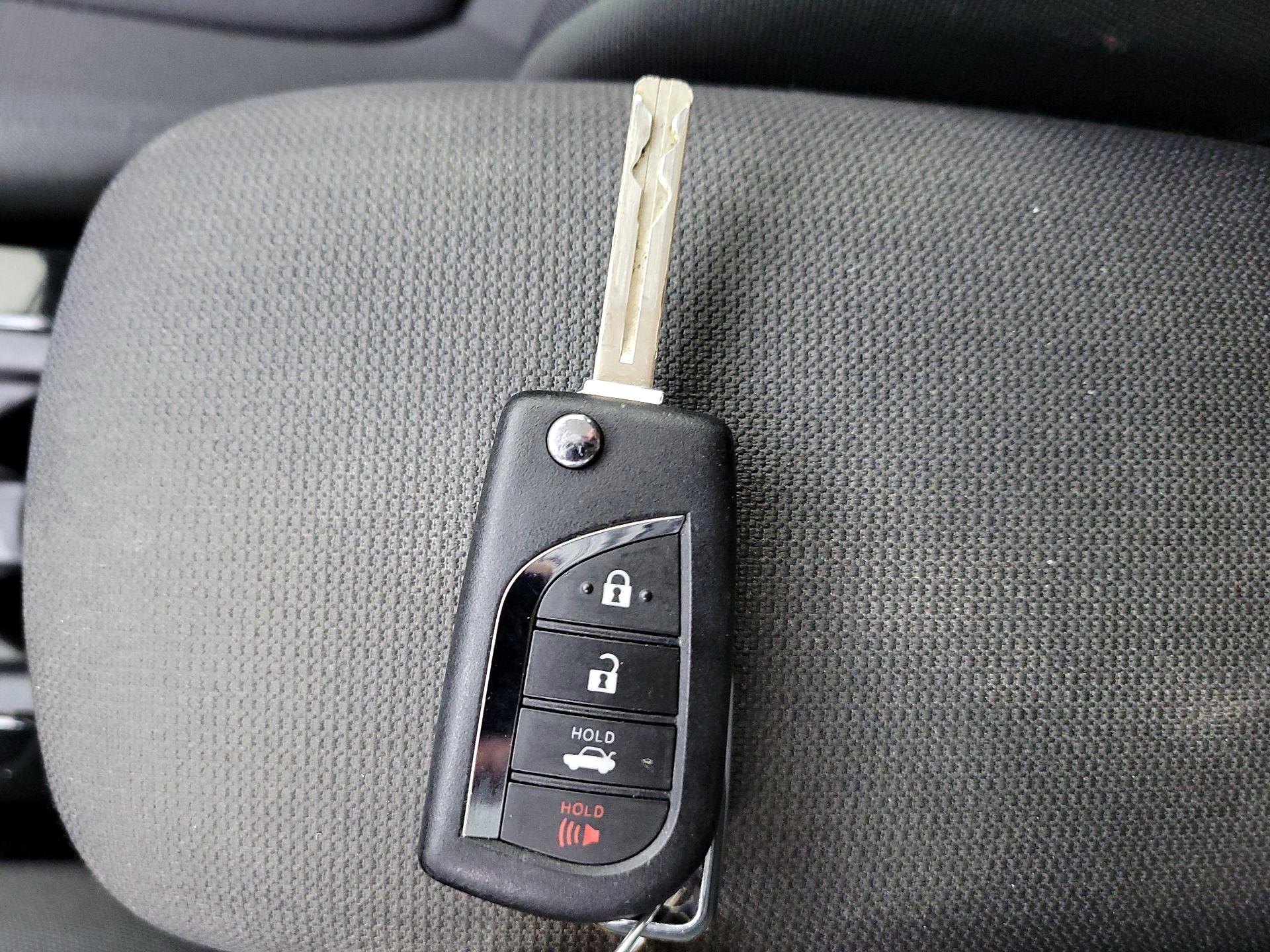 Thumbnail: 2021 Toyota Corolla - 19