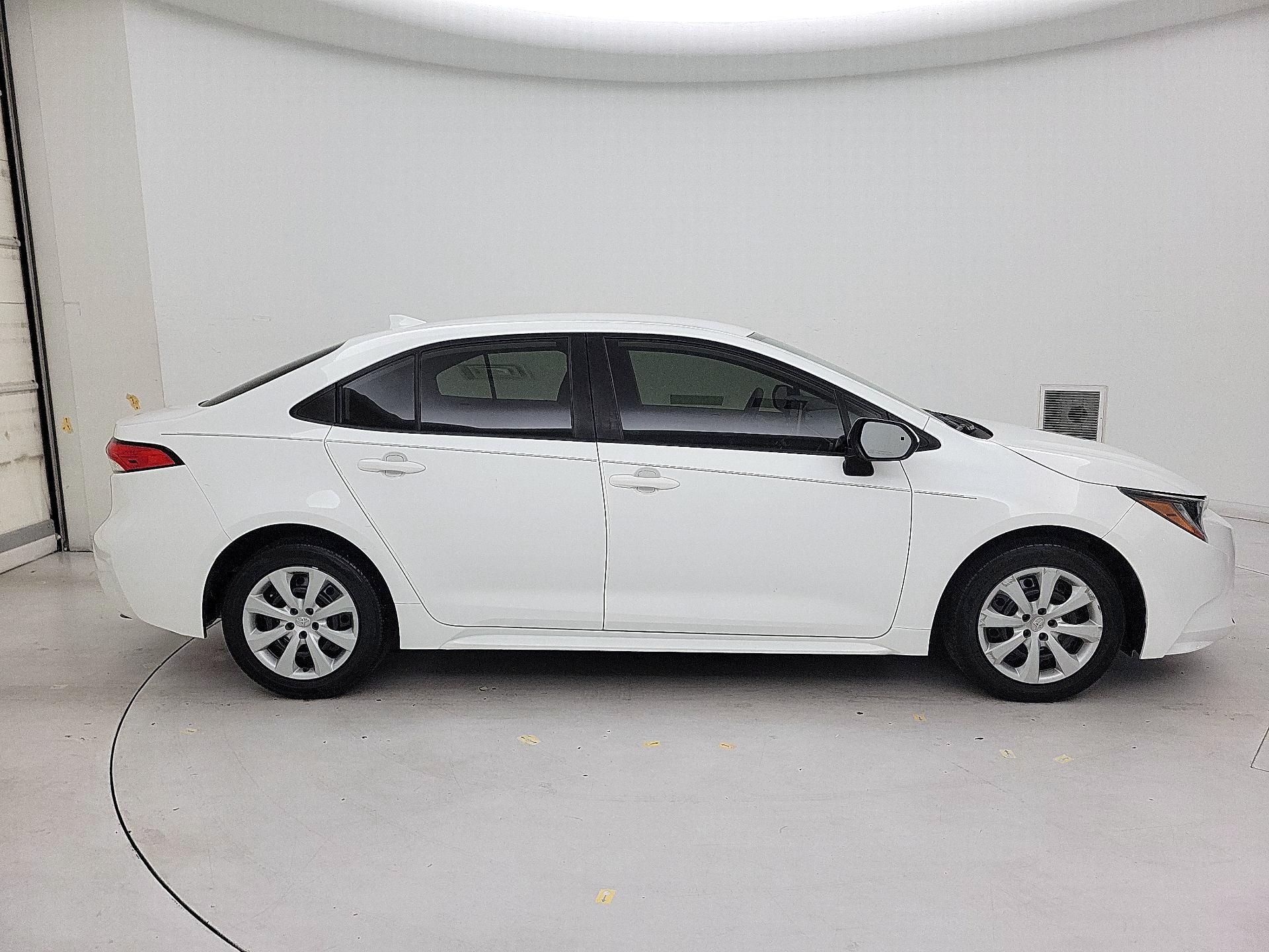 Thumbnail: 2021 Toyota Corolla - 4