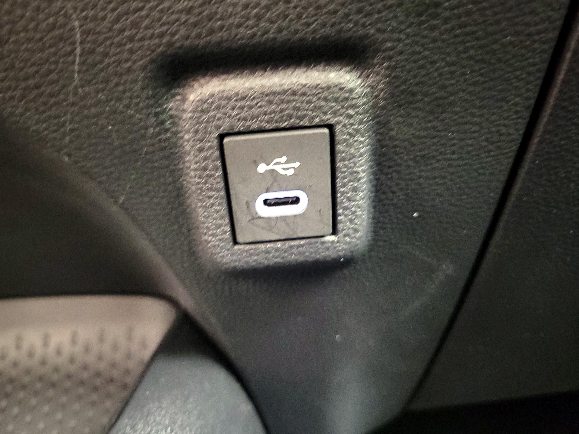 Thumbnail: 2024 Toyota Corolla - 18