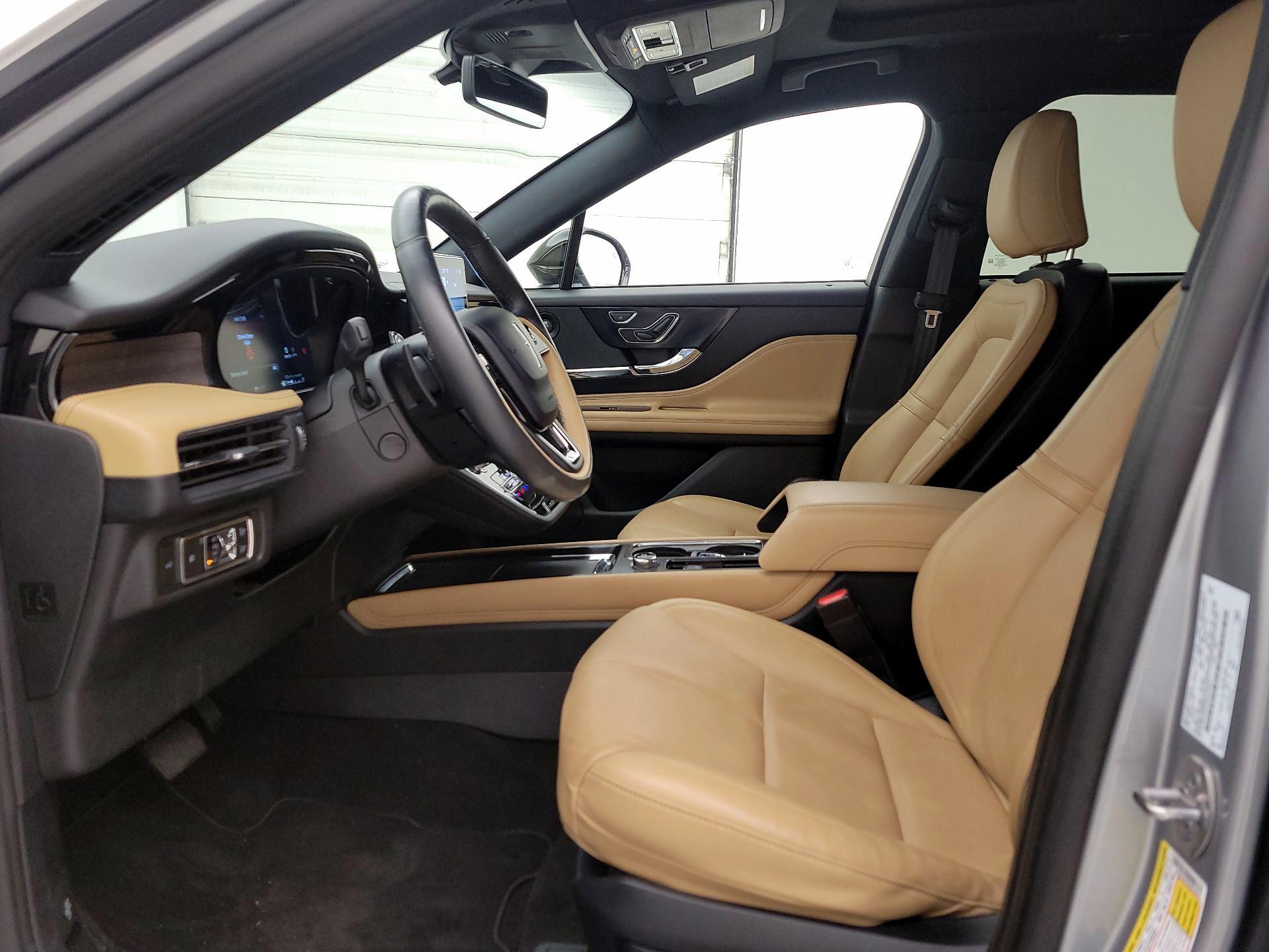 Thumbnail: 2021 Lincoln Corsair - 11