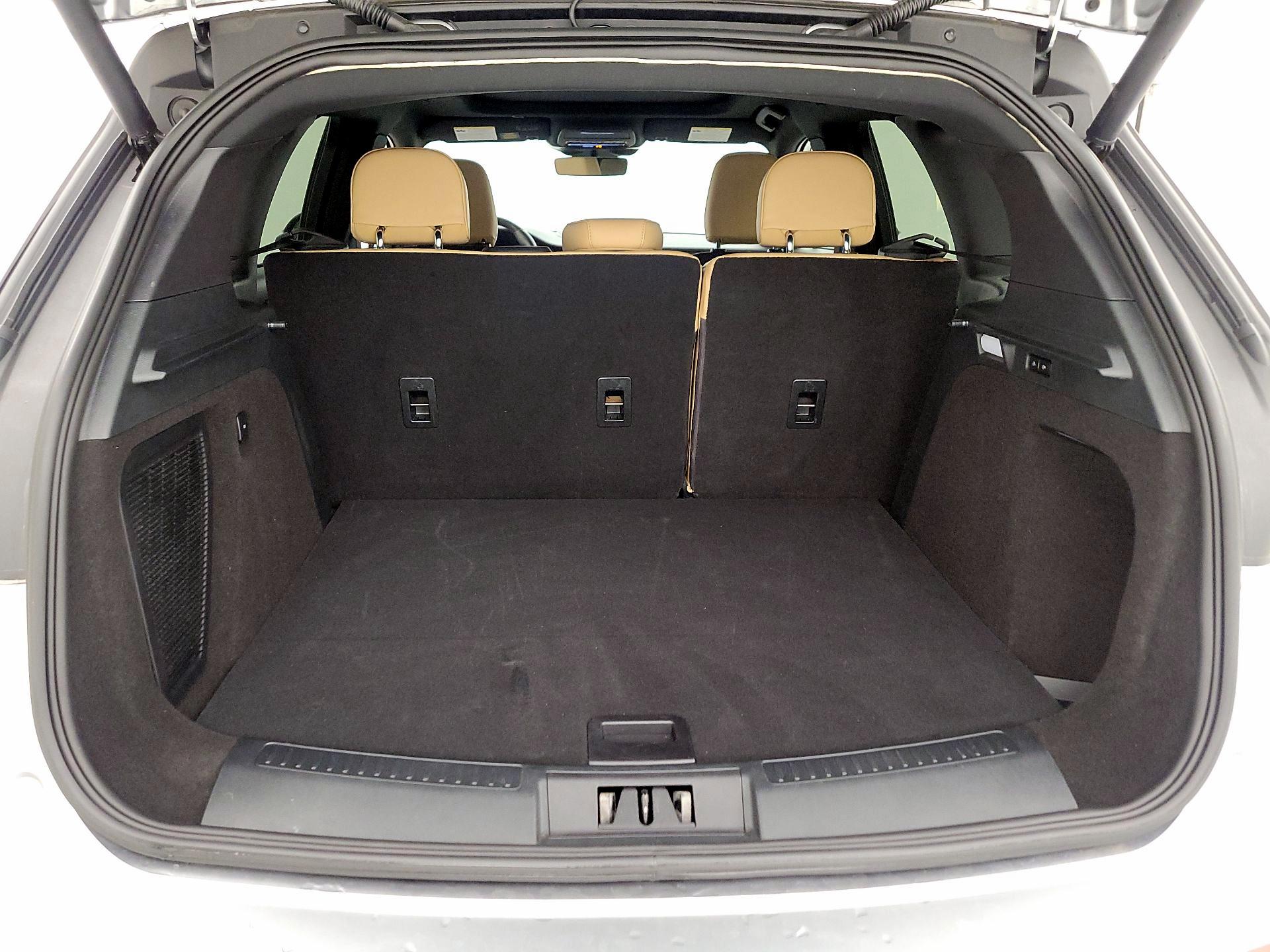 Thumbnail: 2021 Lincoln Corsair - 20