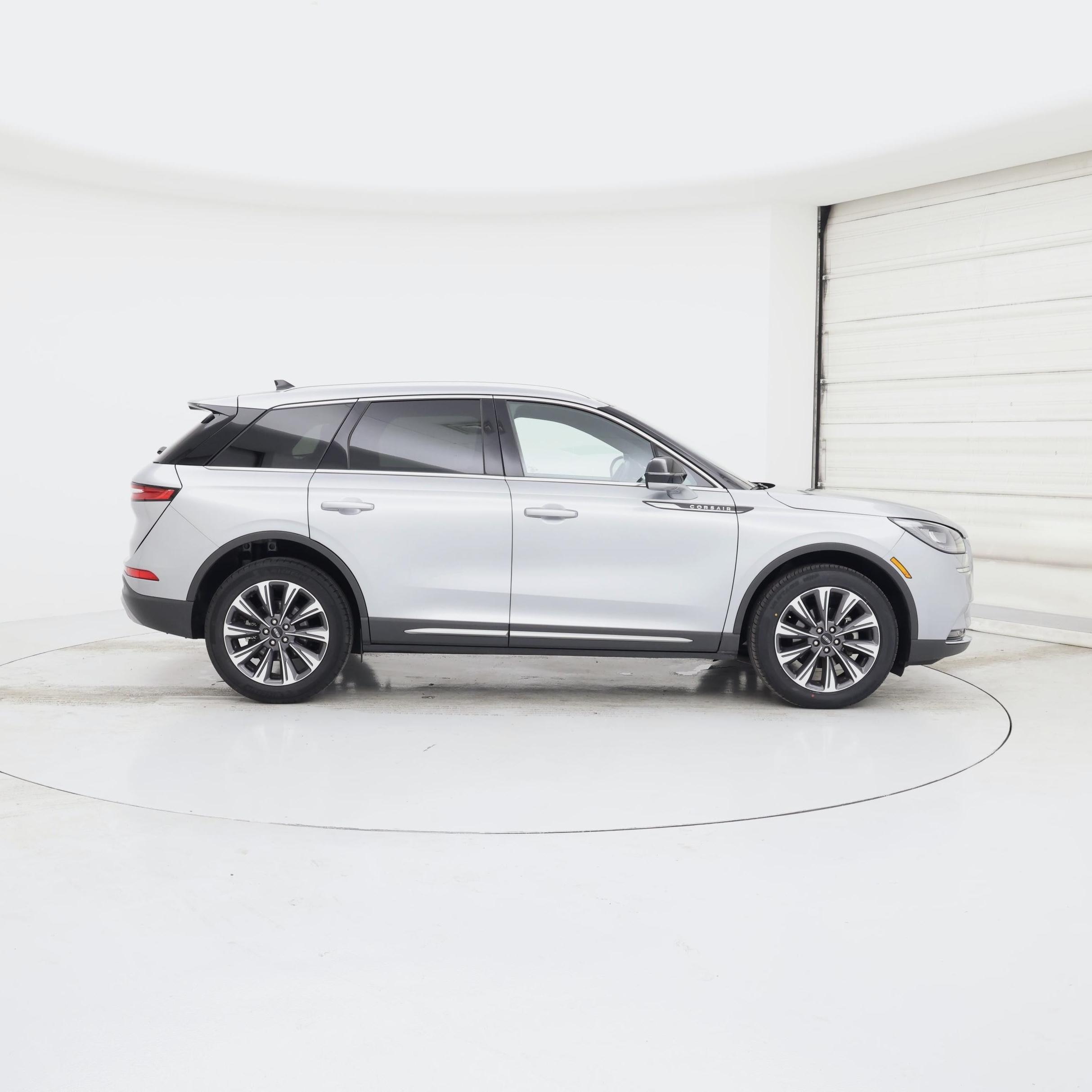 Thumbnail: 2021 Lincoln Corsair - 7