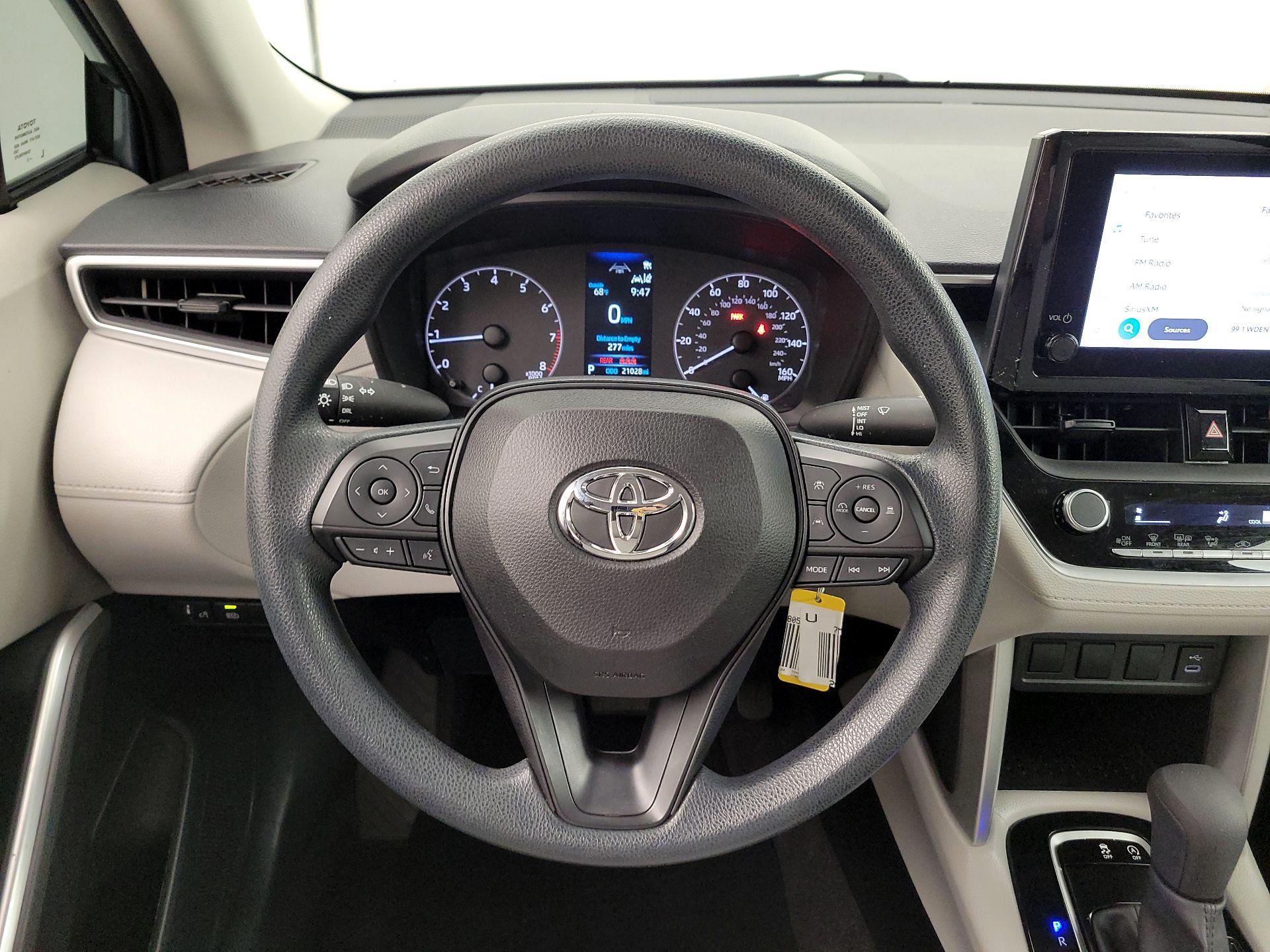 Thumbnail: 2023 Toyota Corolla Cross - 10