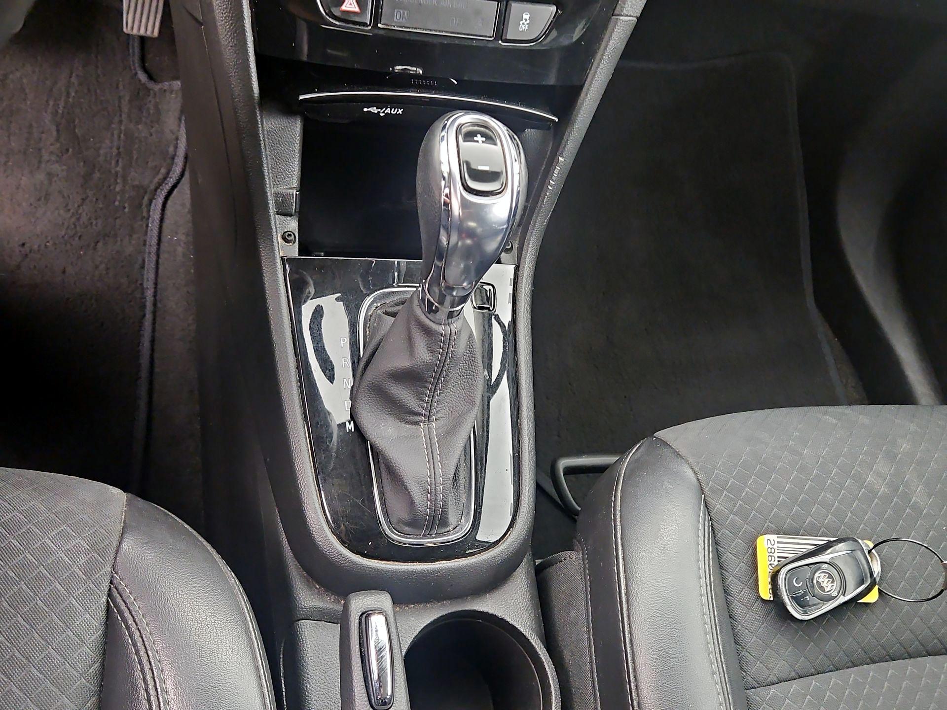 Thumbnail: 2022 Buick Encore - 17