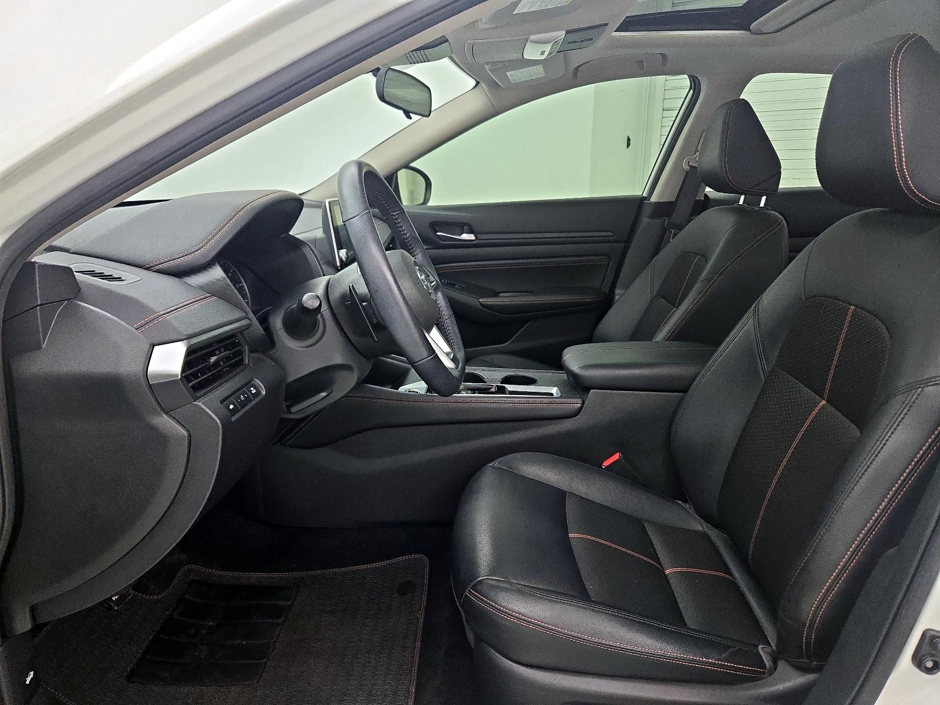 Thumbnail: 2020 Nissan Altima - 11