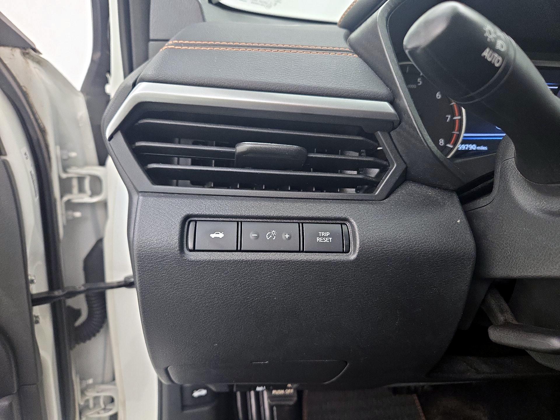 Thumbnail: 2020 Nissan Altima - 13