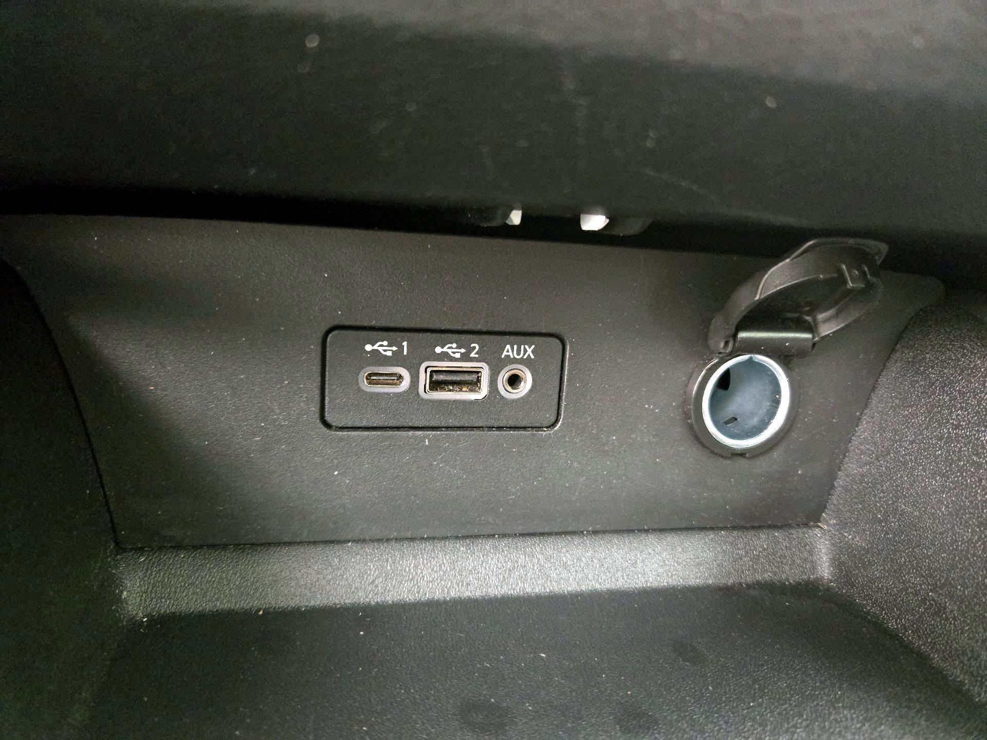 Thumbnail: 2020 Nissan Altima - 18