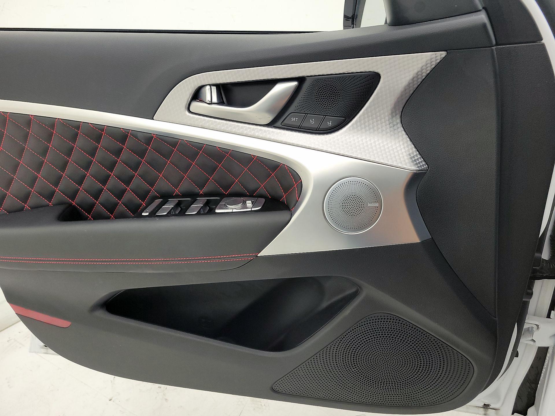 Thumbnail: 2023 Genesis G70 - 10