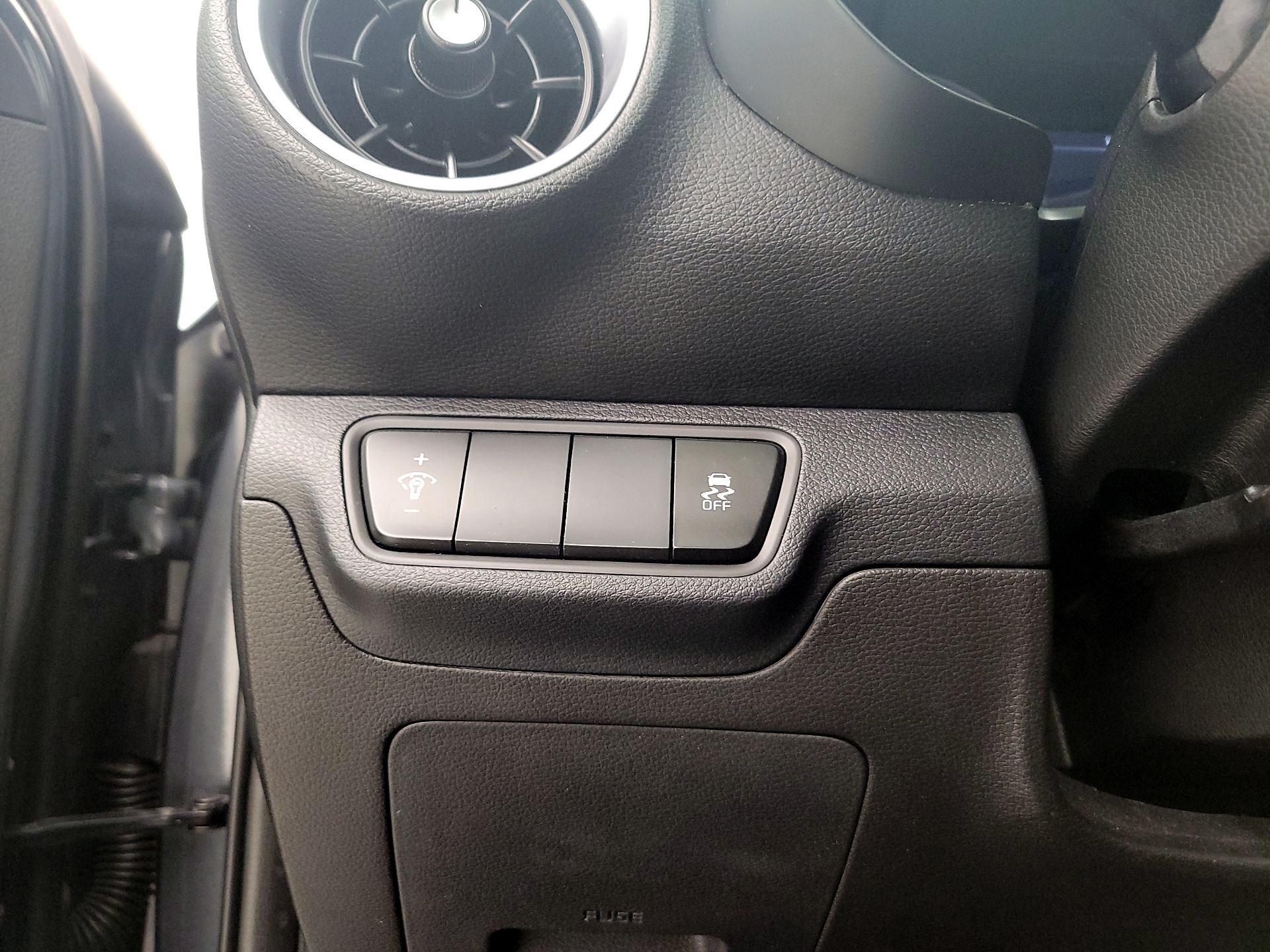 Thumbnail: 2023 Kia Forte - 13