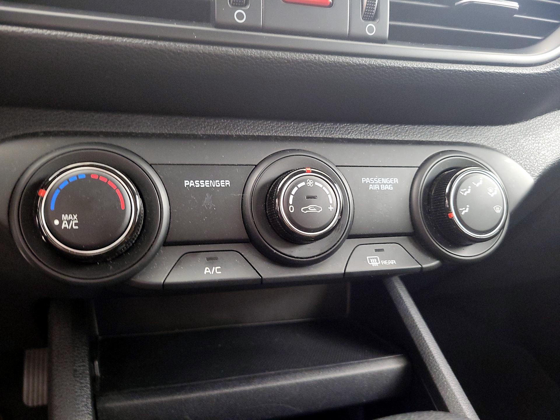 Thumbnail: 2023 Kia Forte - 16