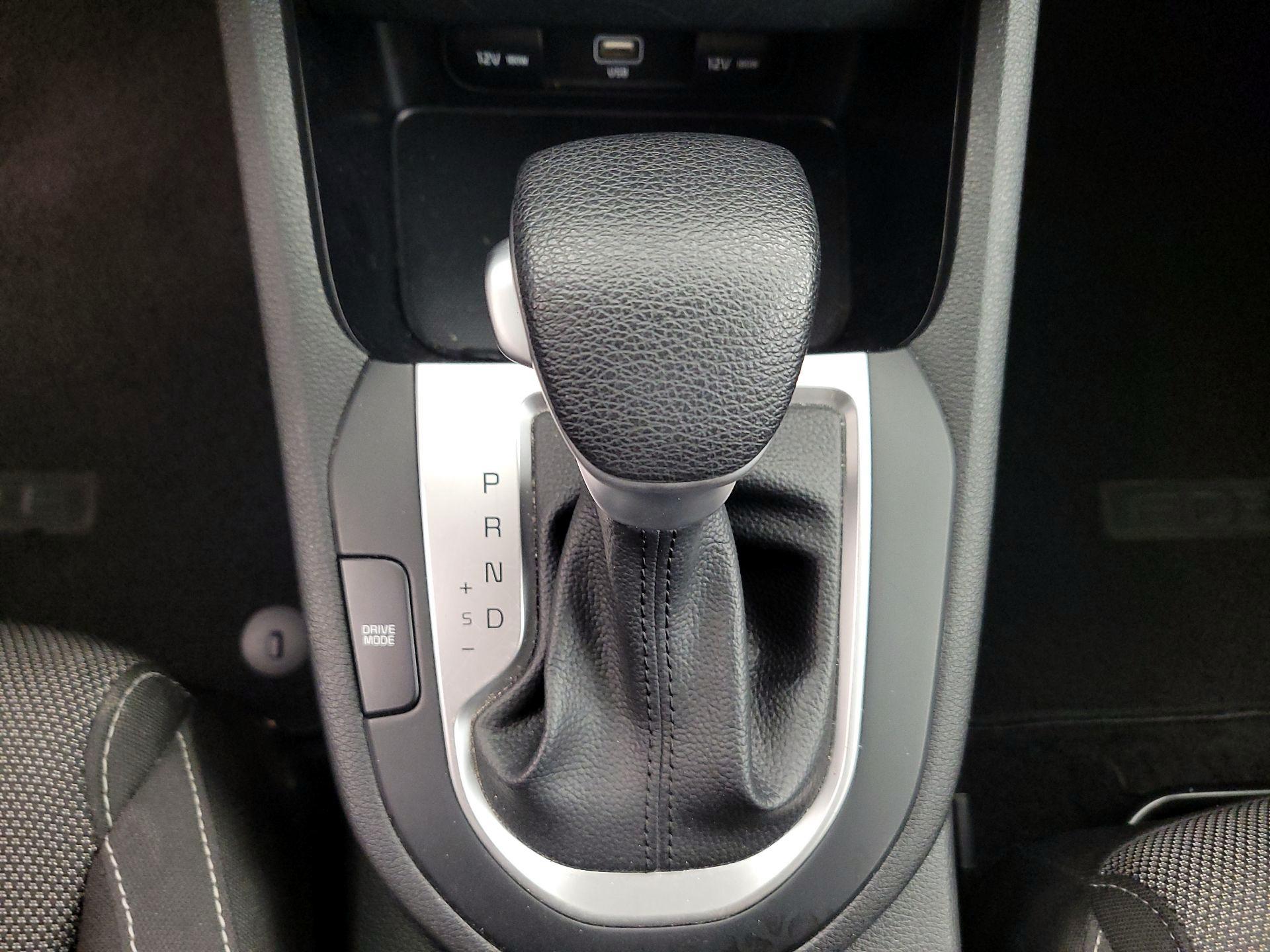 Thumbnail: 2023 Kia Forte - 17