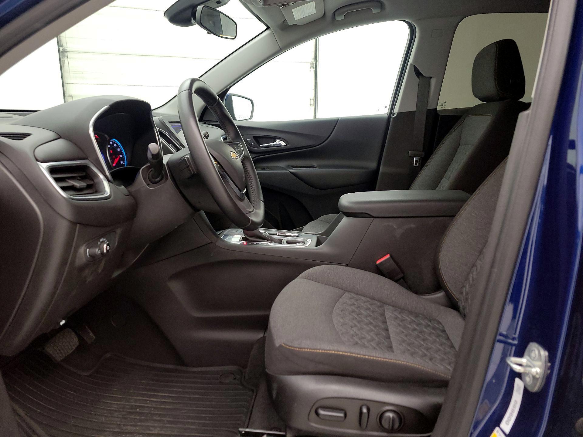 Thumbnail: 2022 Chevrolet Equinox - 11