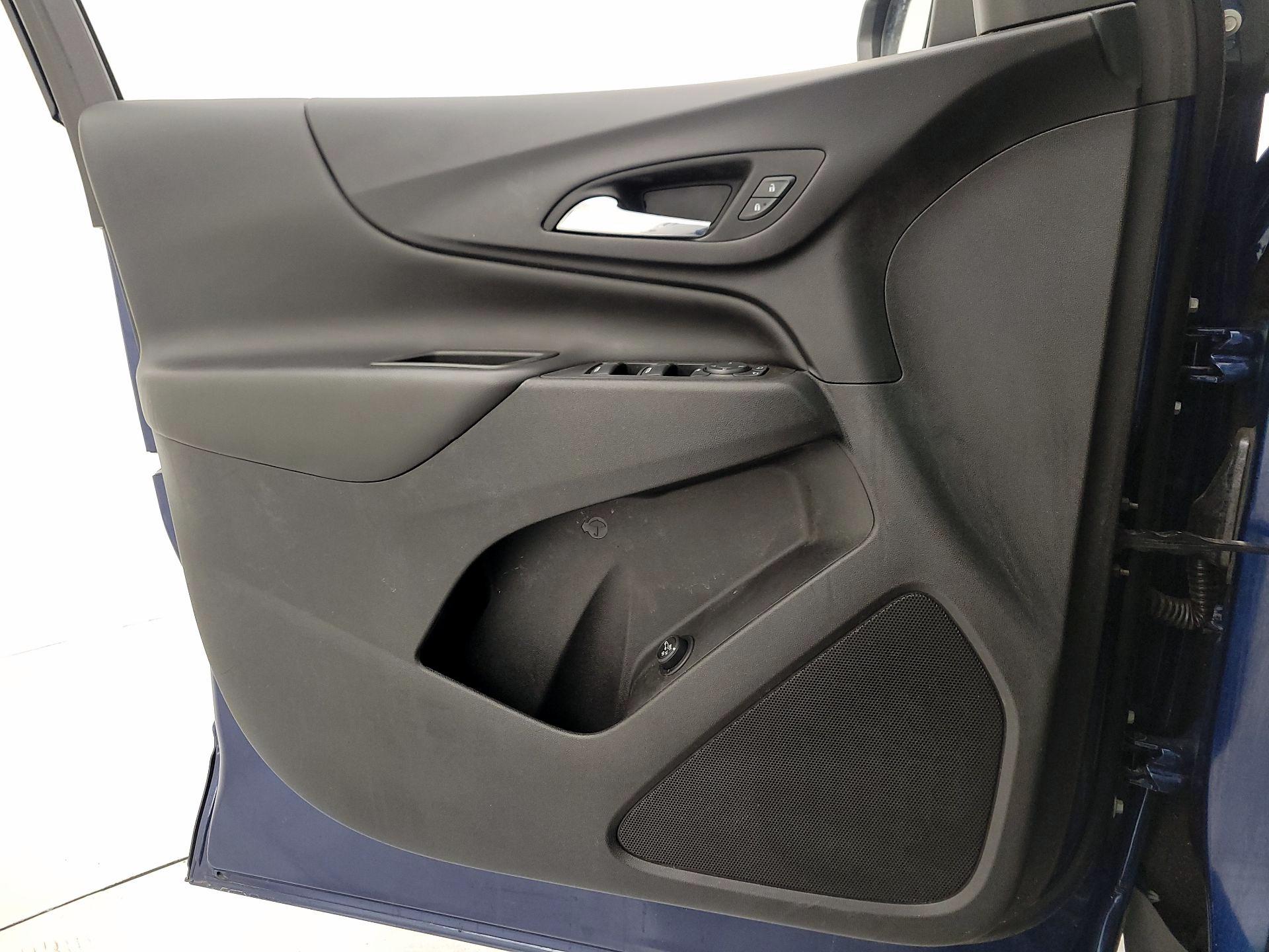 Thumbnail: 2022 Chevrolet Equinox - 12