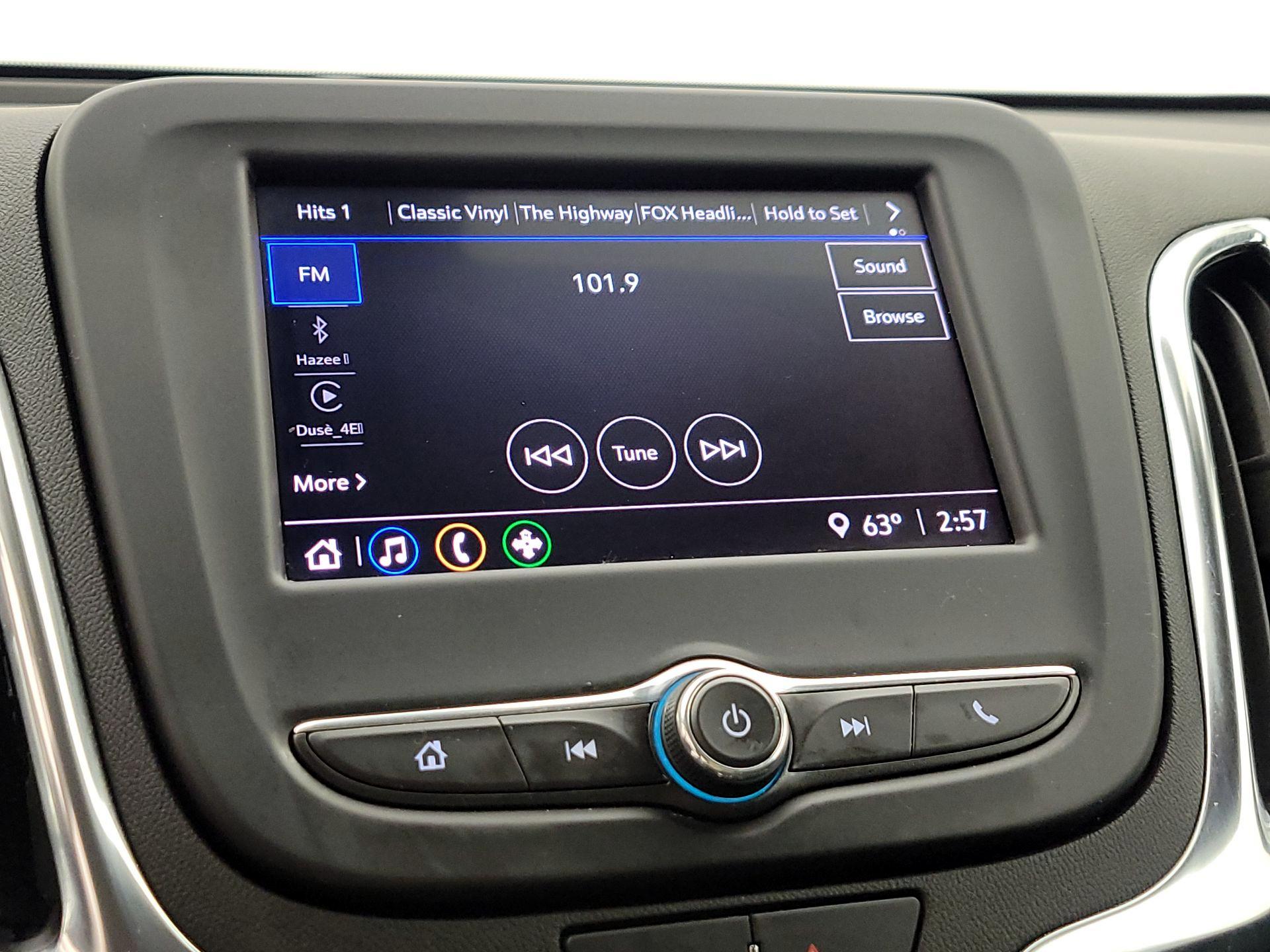 Thumbnail: 2022 Chevrolet Equinox - 15