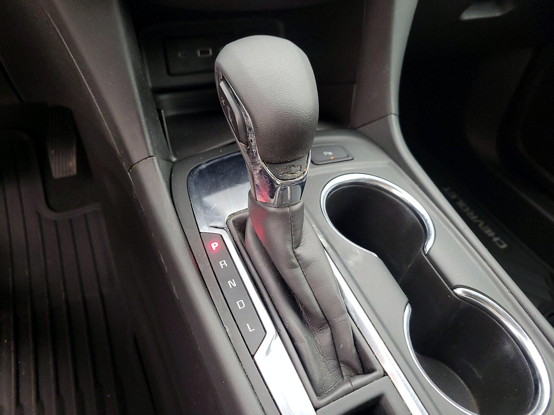 Thumbnail: 2022 Chevrolet Equinox - 17