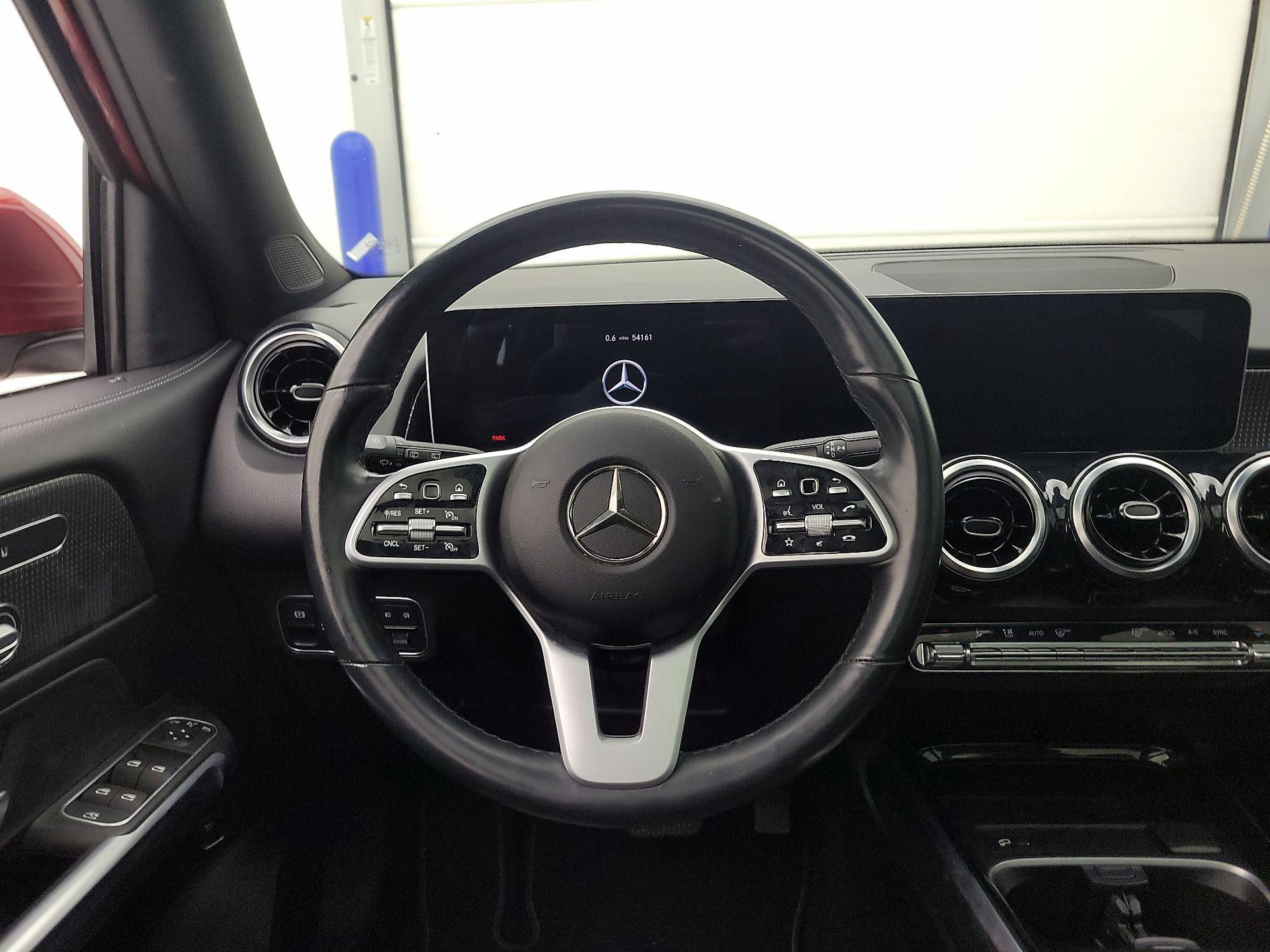 Thumbnail: 2020 Mercedes-Benz GLB - 10