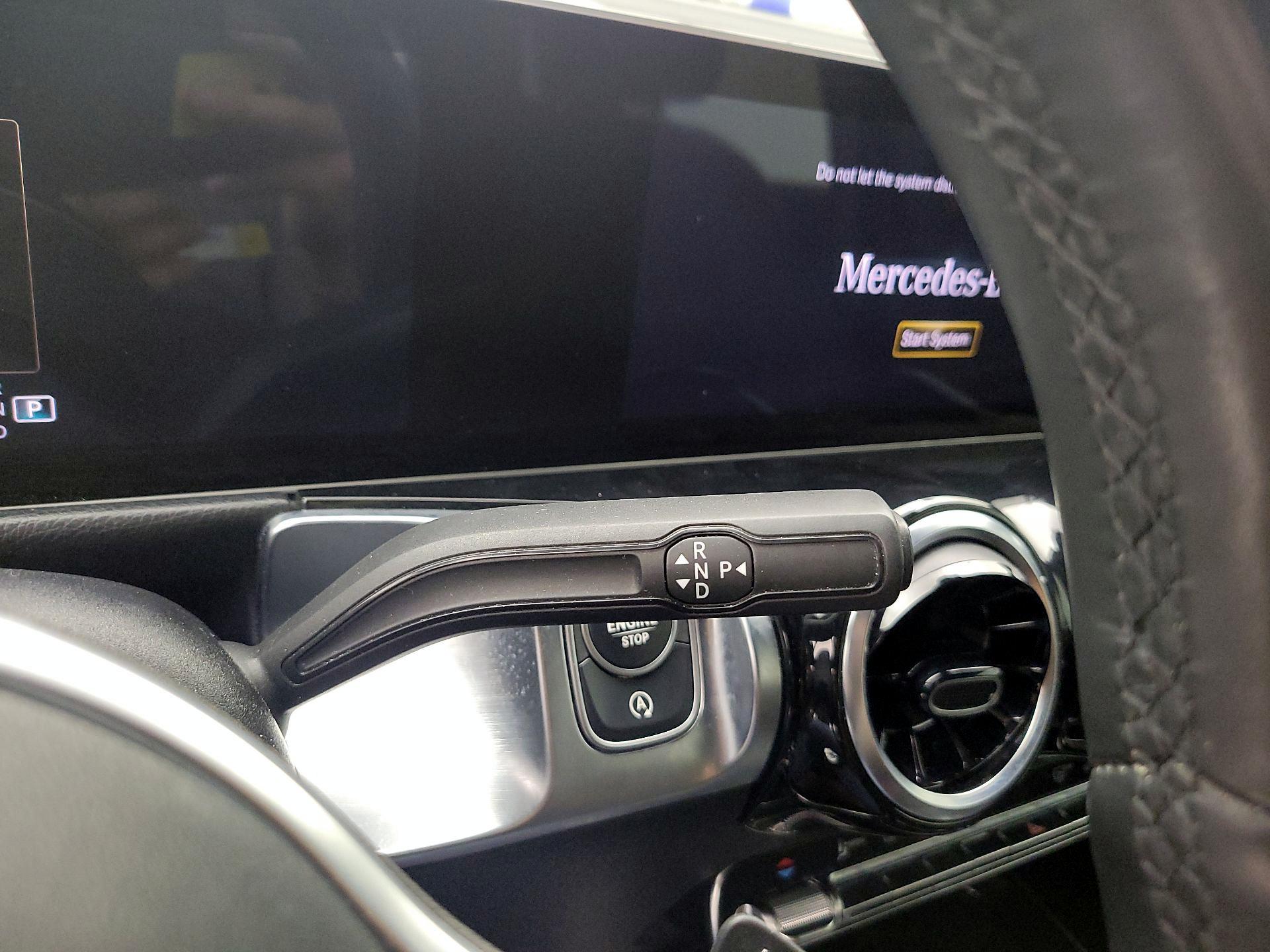 Thumbnail: 2020 Mercedes-Benz GLB - 18