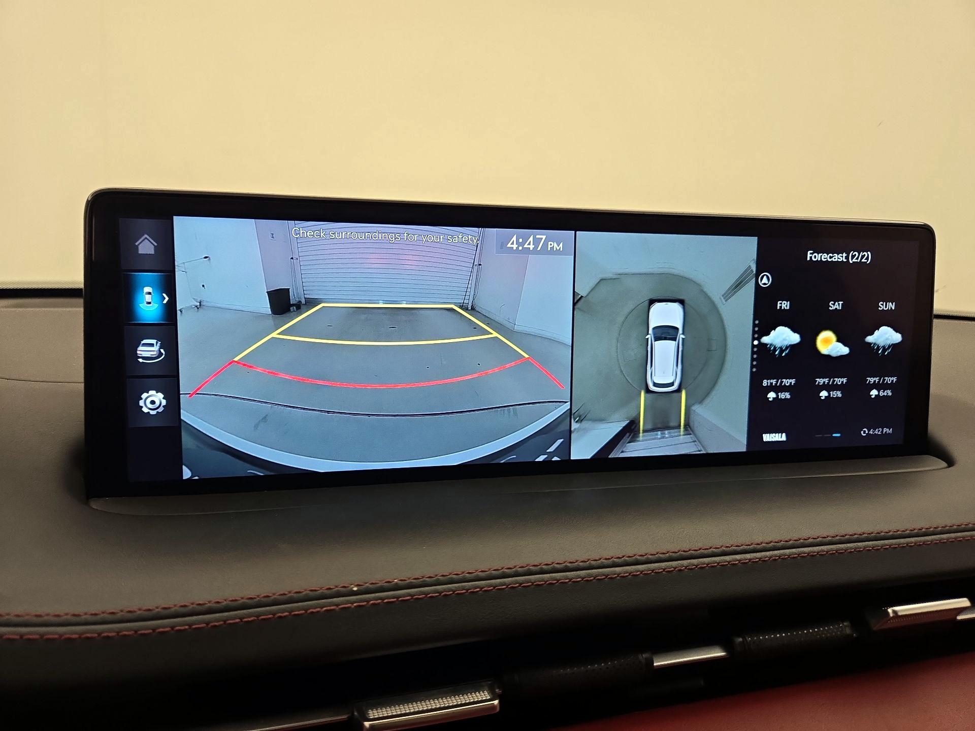 Thumbnail: 2025 Genesis GV70 - 15