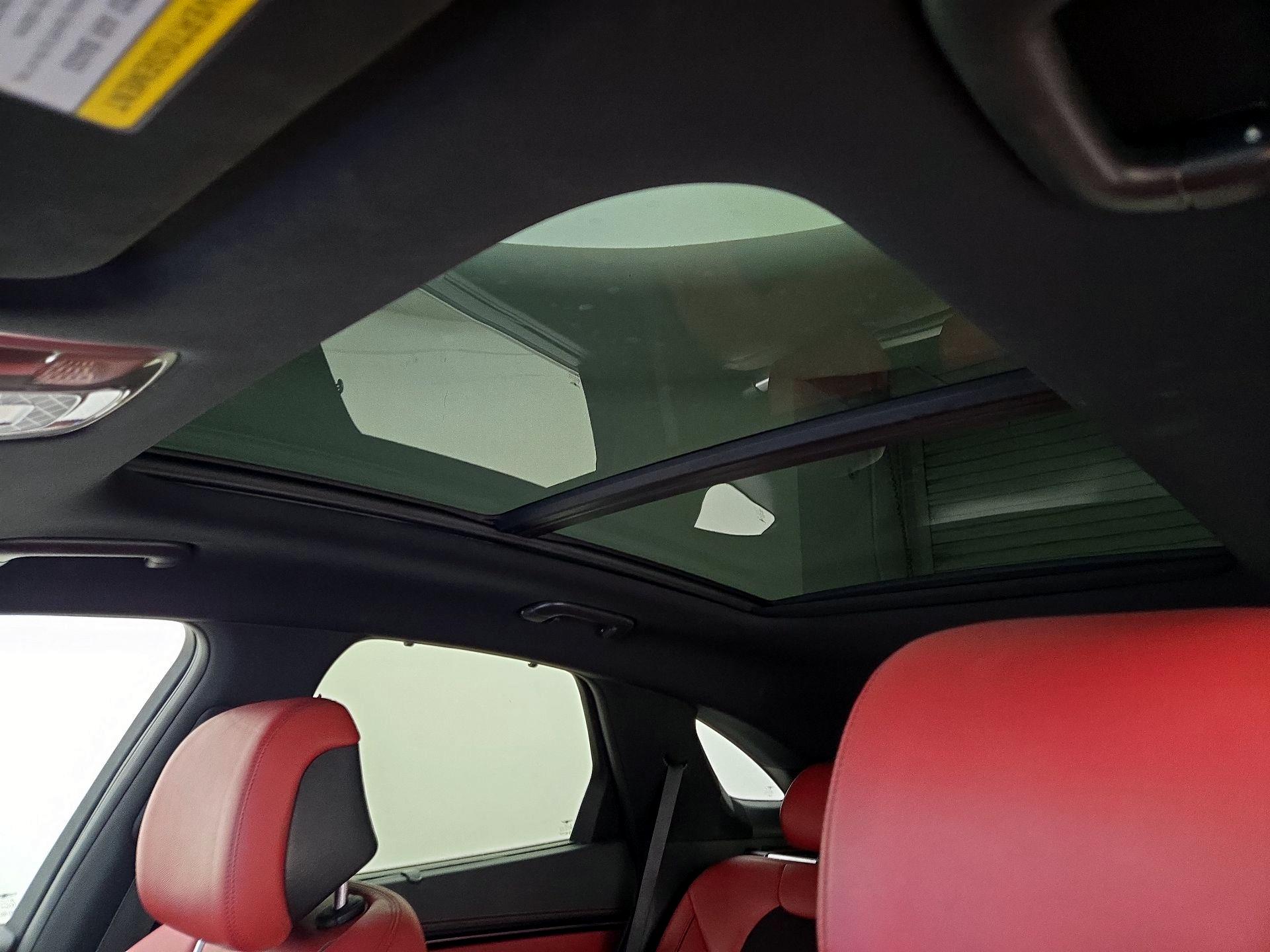 Thumbnail: 2025 Genesis GV70 - 20