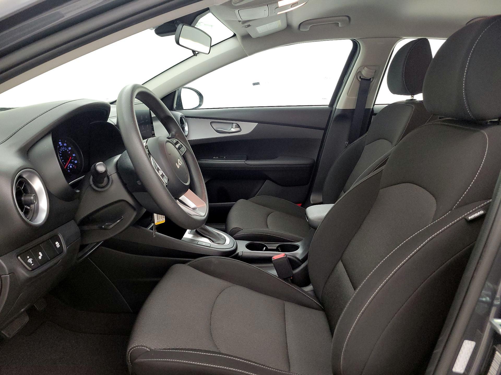 Thumbnail: 2023 Kia Forte - 11