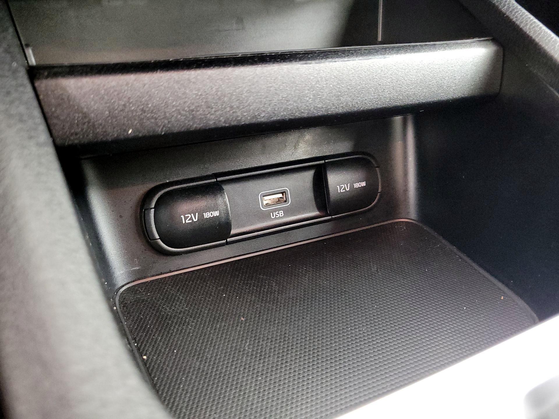 Thumbnail: 2023 Kia Forte - 18