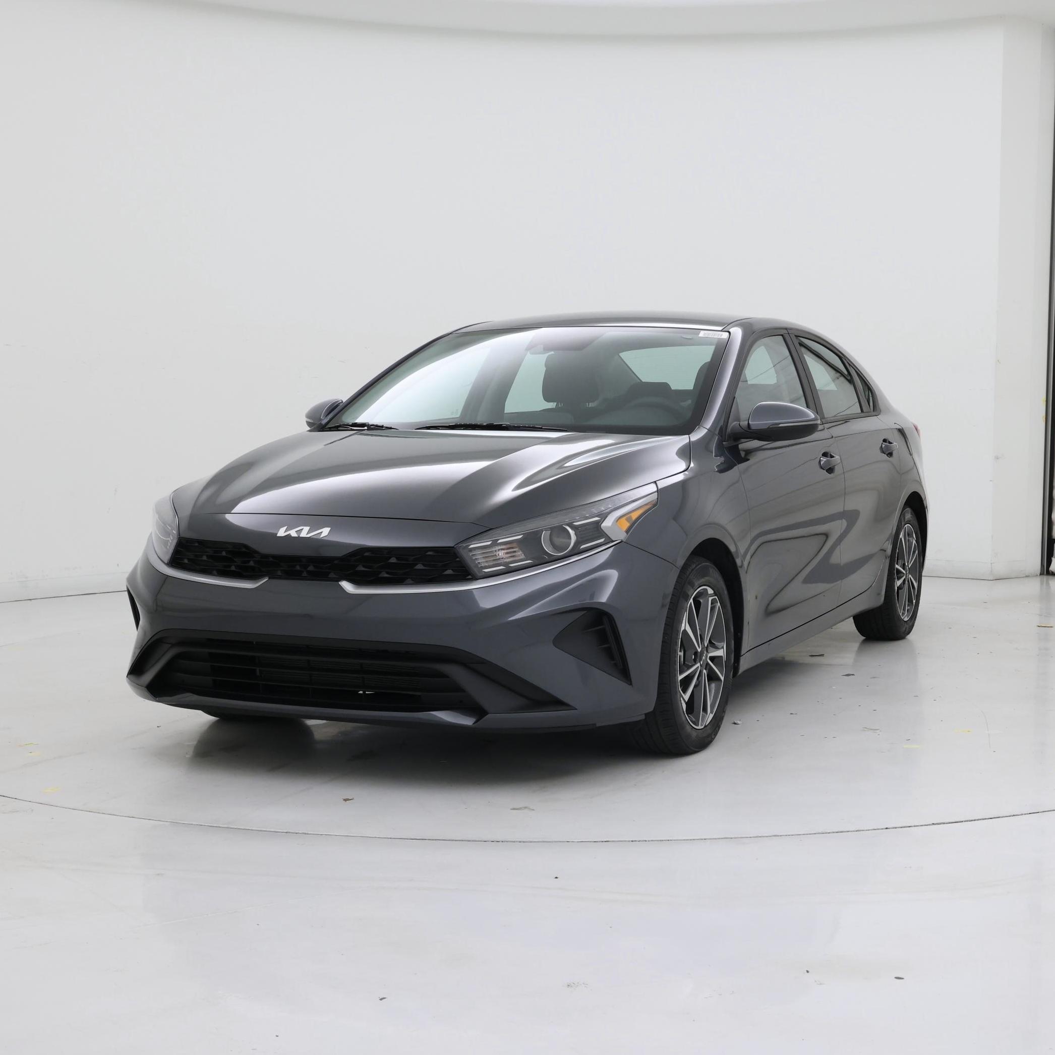 Thumbnail: 2023 Kia Forte - 4