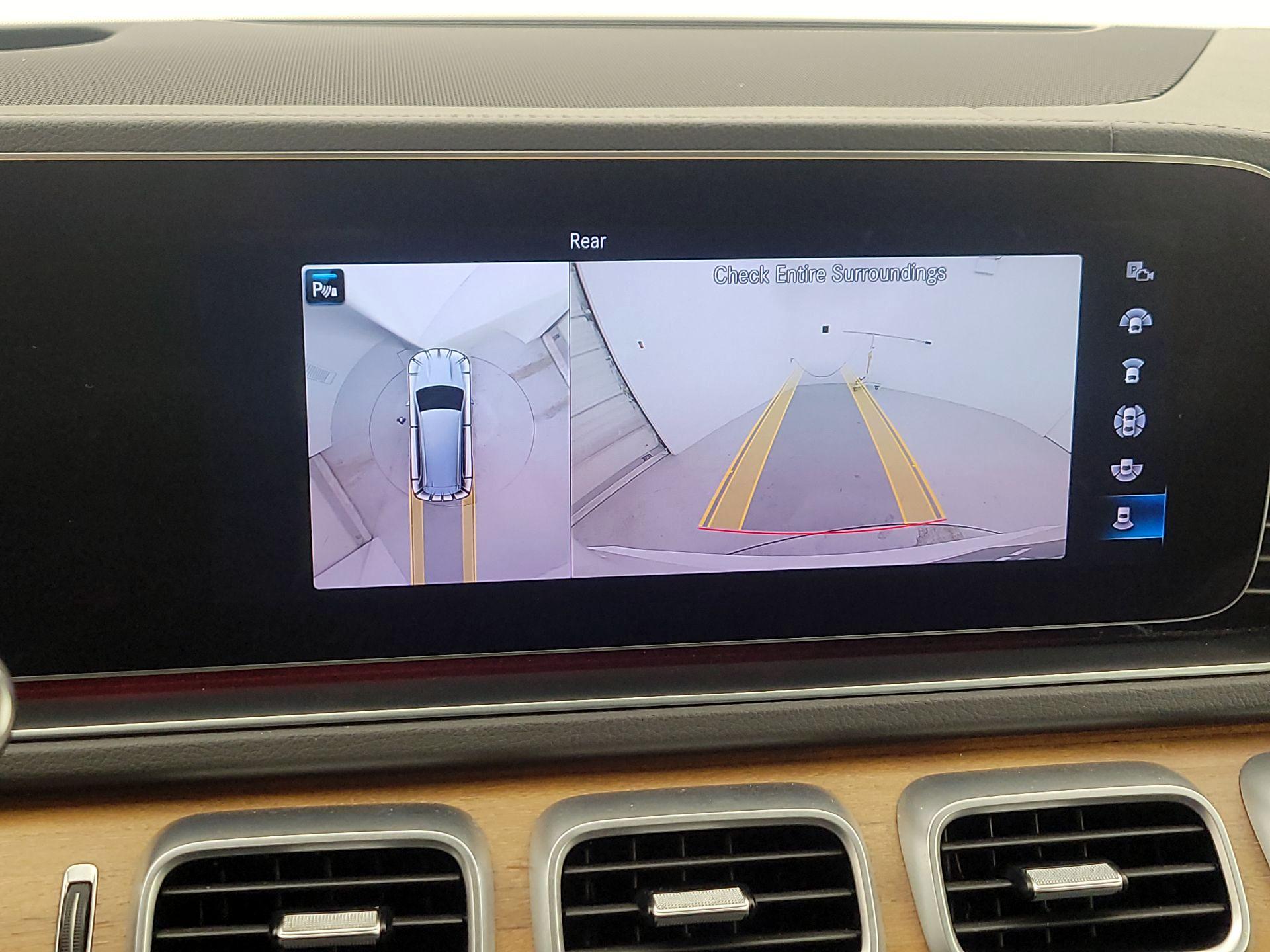 Thumbnail: 2020 Mercedes-Benz GLS - 14