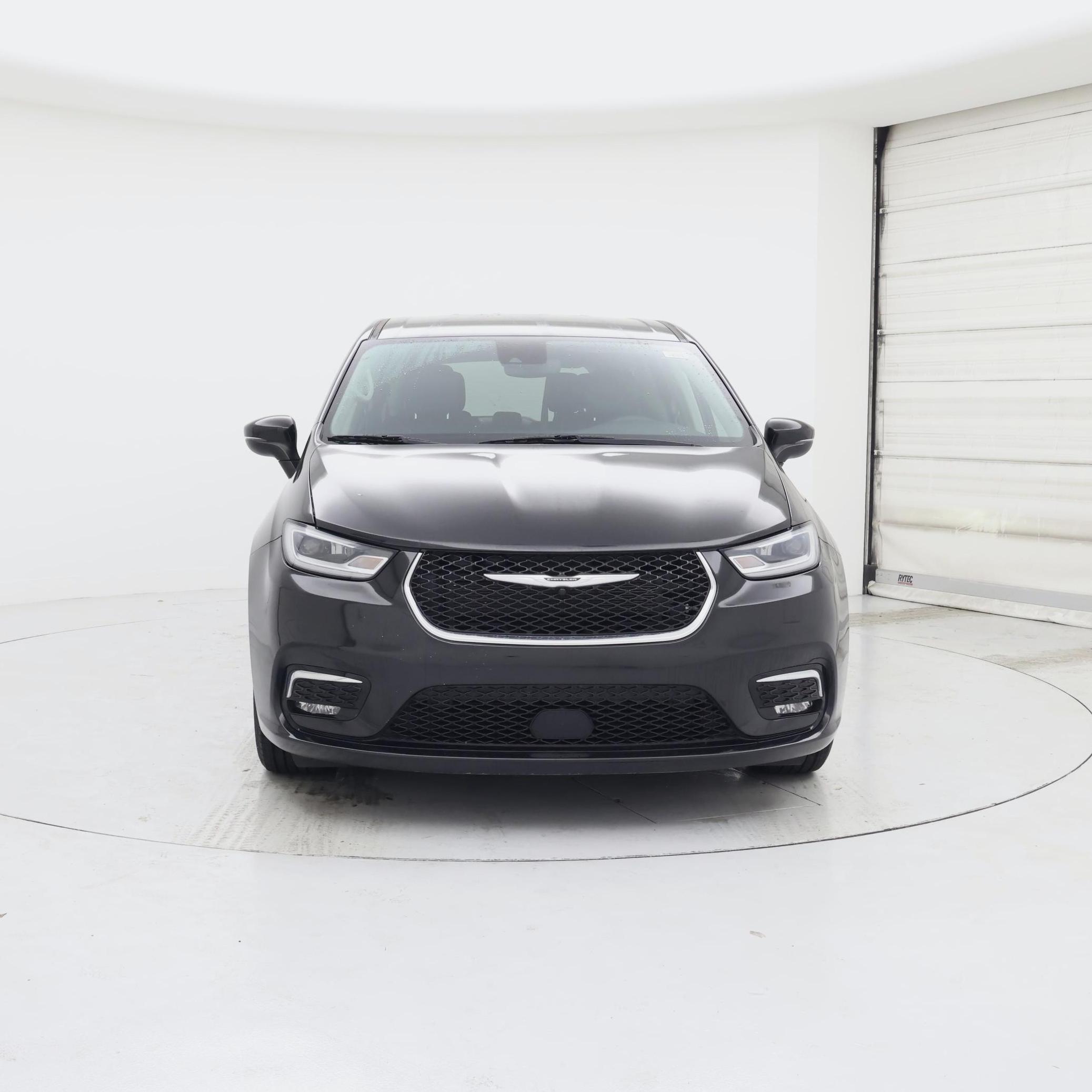 Thumbnail: 2023 Chrysler Pacifica - 5