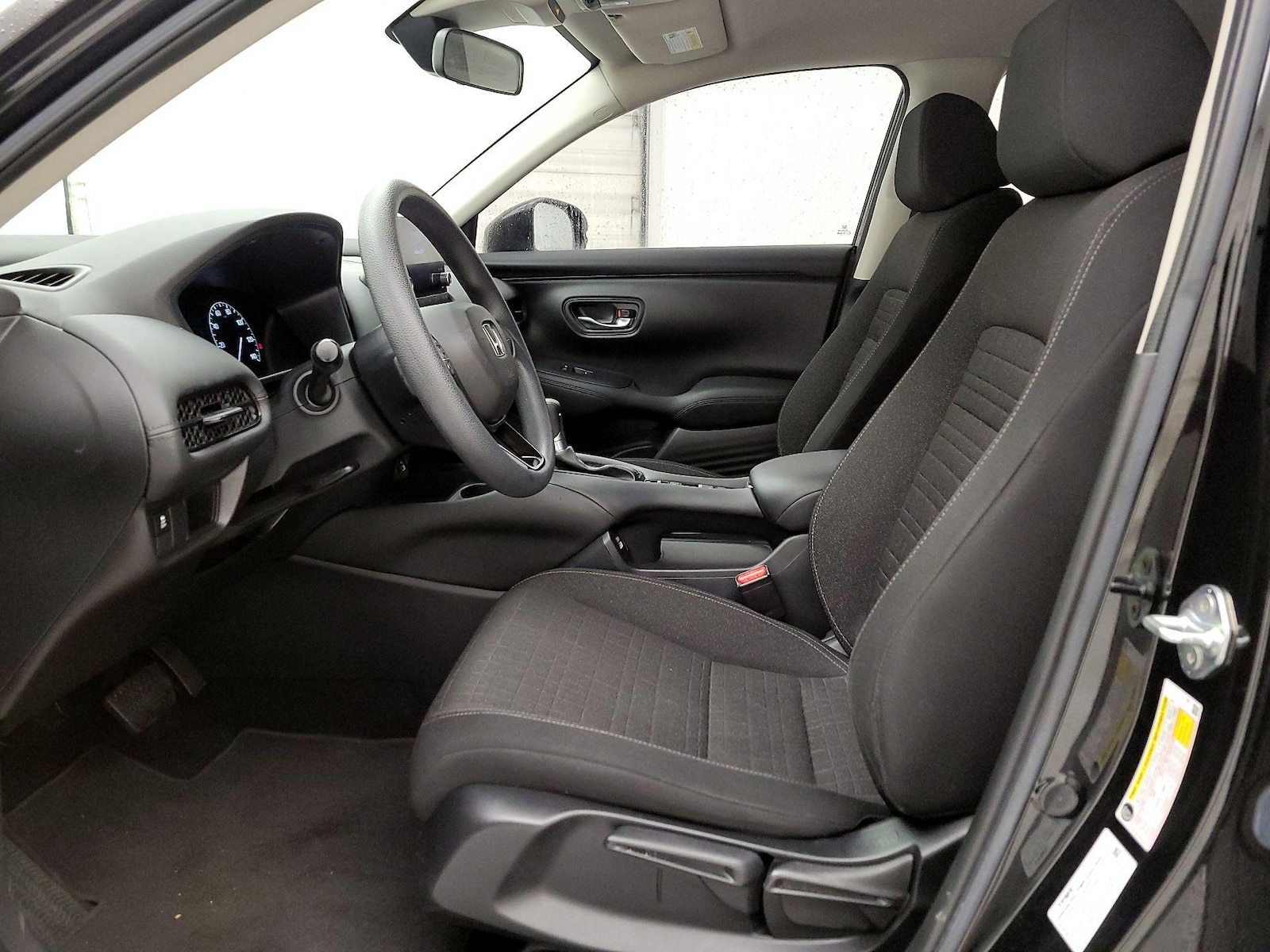 2023 Honda HR-V LX - Photo 12