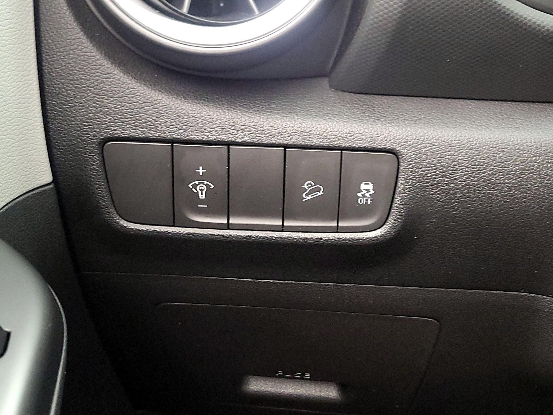 Thumbnail: 2023 Hyundai Kona - 13