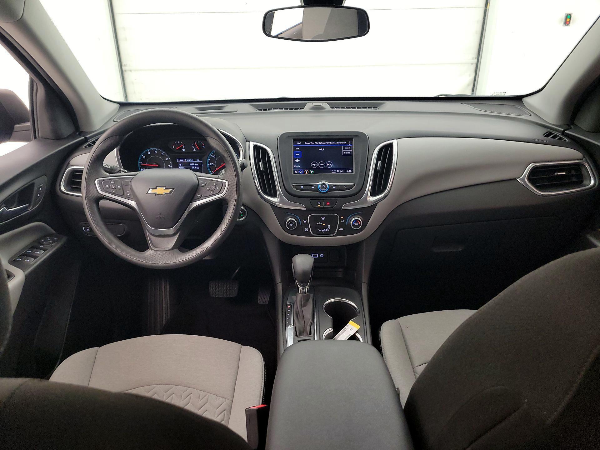 Thumbnail: 2022 Chevrolet Equinox - 9