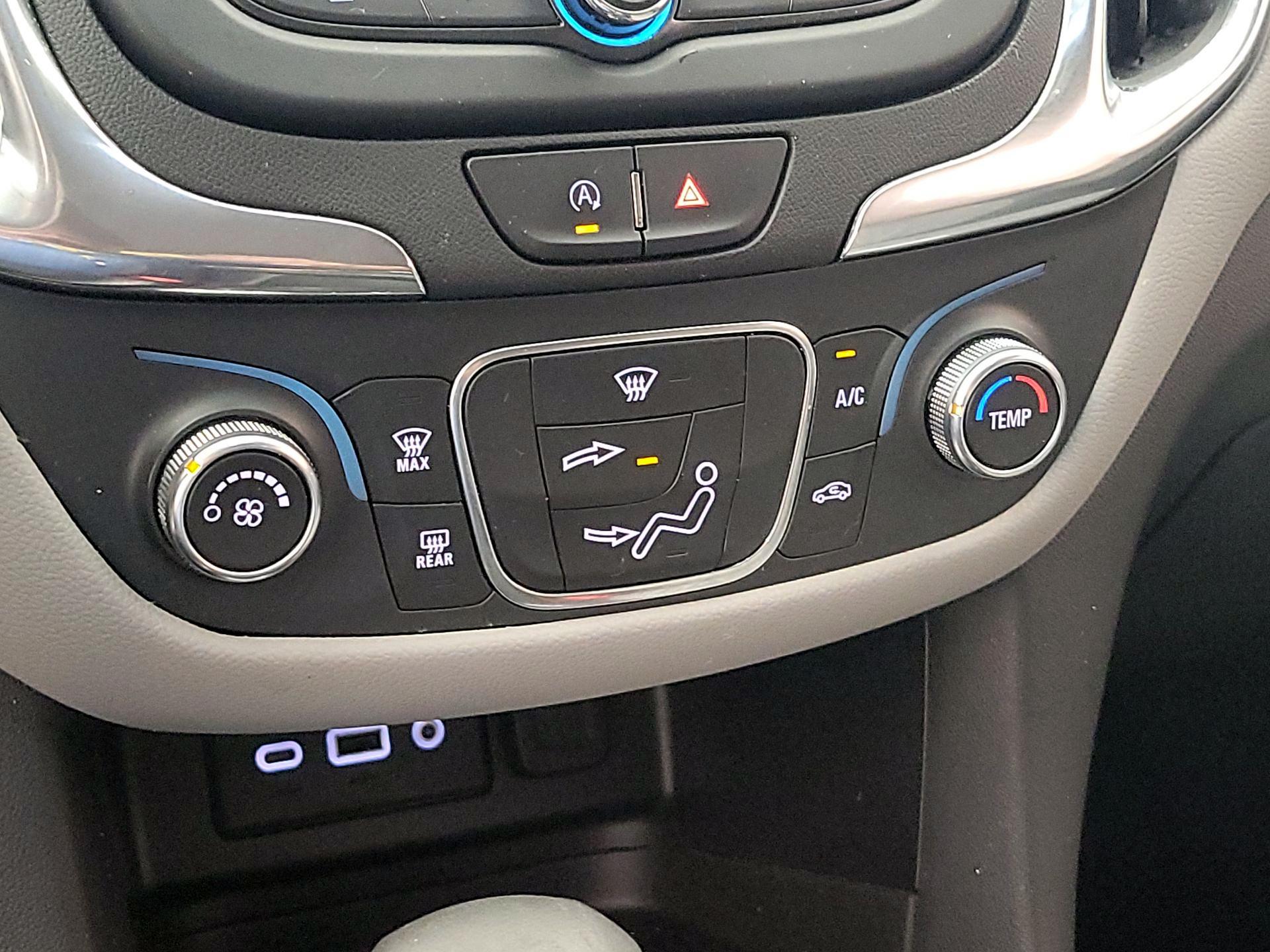 Thumbnail: 2022 Chevrolet Equinox - 16