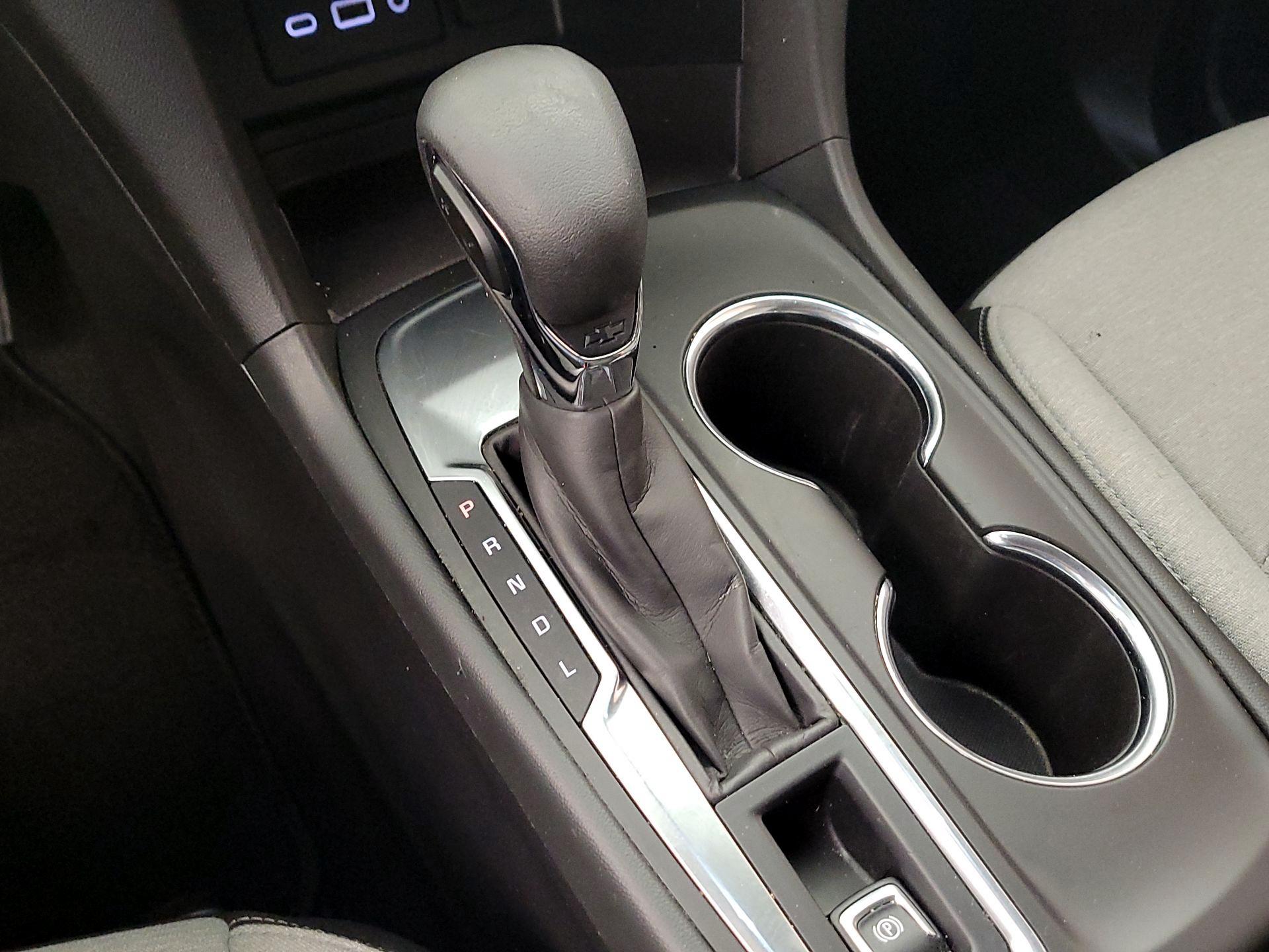 Thumbnail: 2022 Chevrolet Equinox - 17