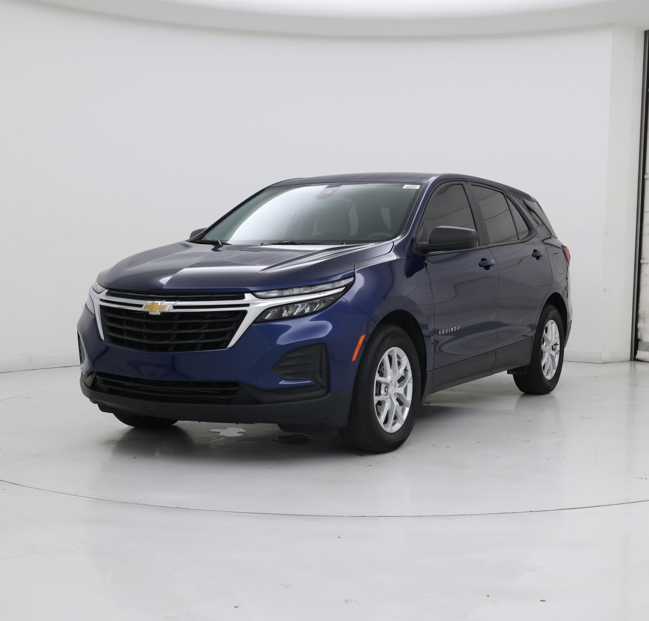 Thumbnail: 2022 Chevrolet Equinox - 4