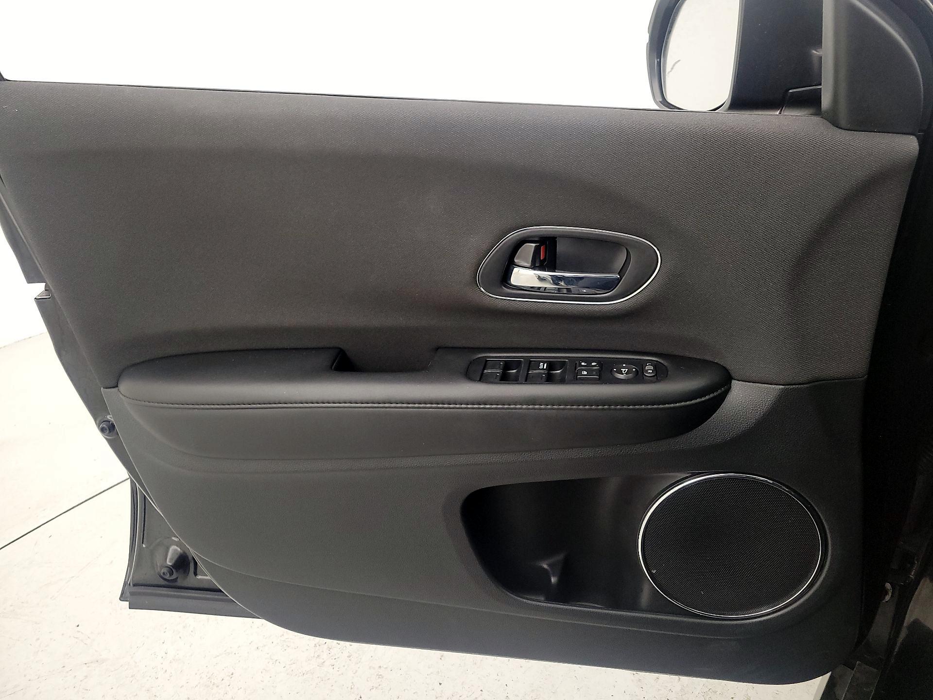 Thumbnail: 2022 Honda HR-V - 12