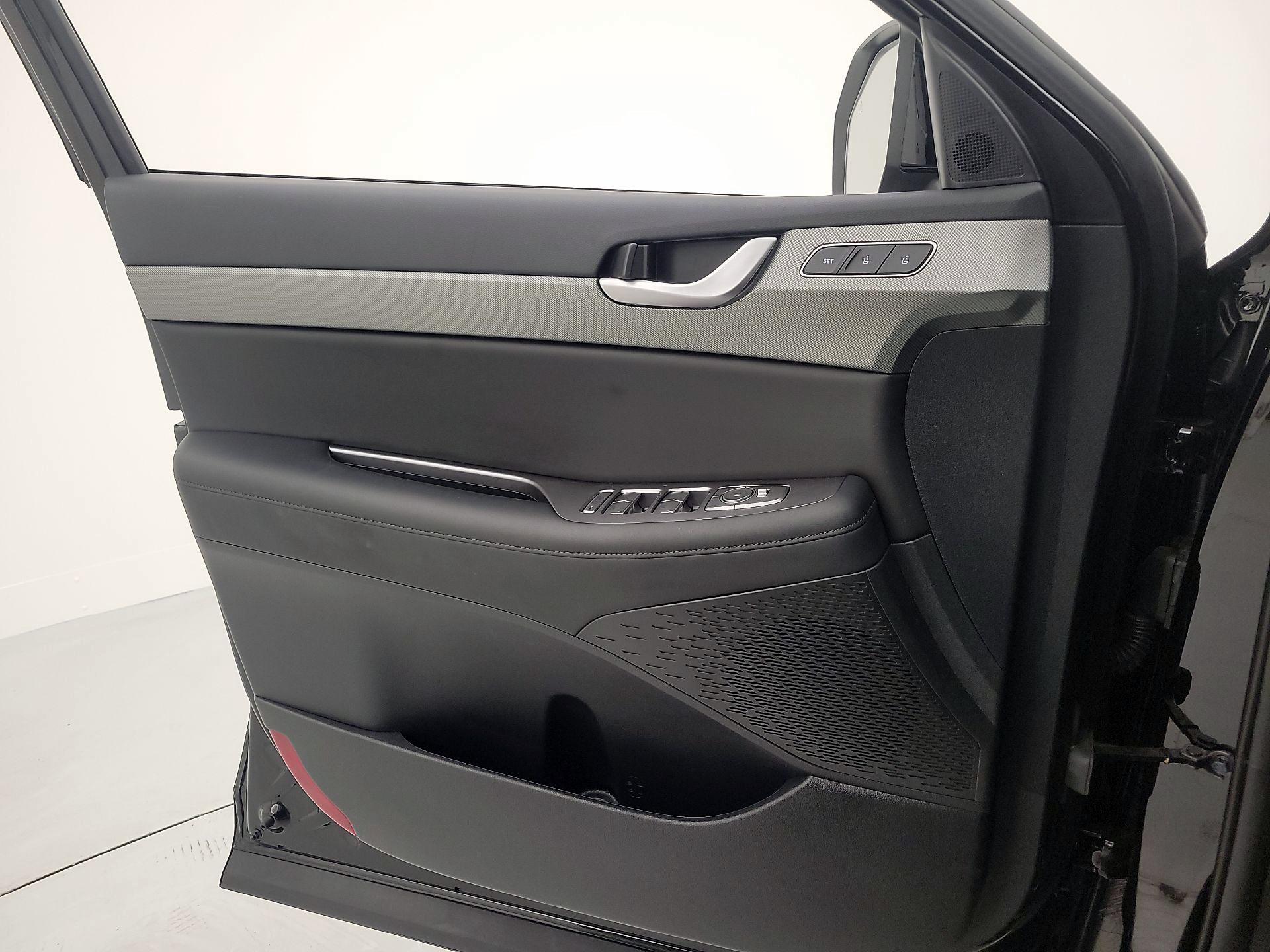 Thumbnail: 2025 Hyundai Palisade - 12