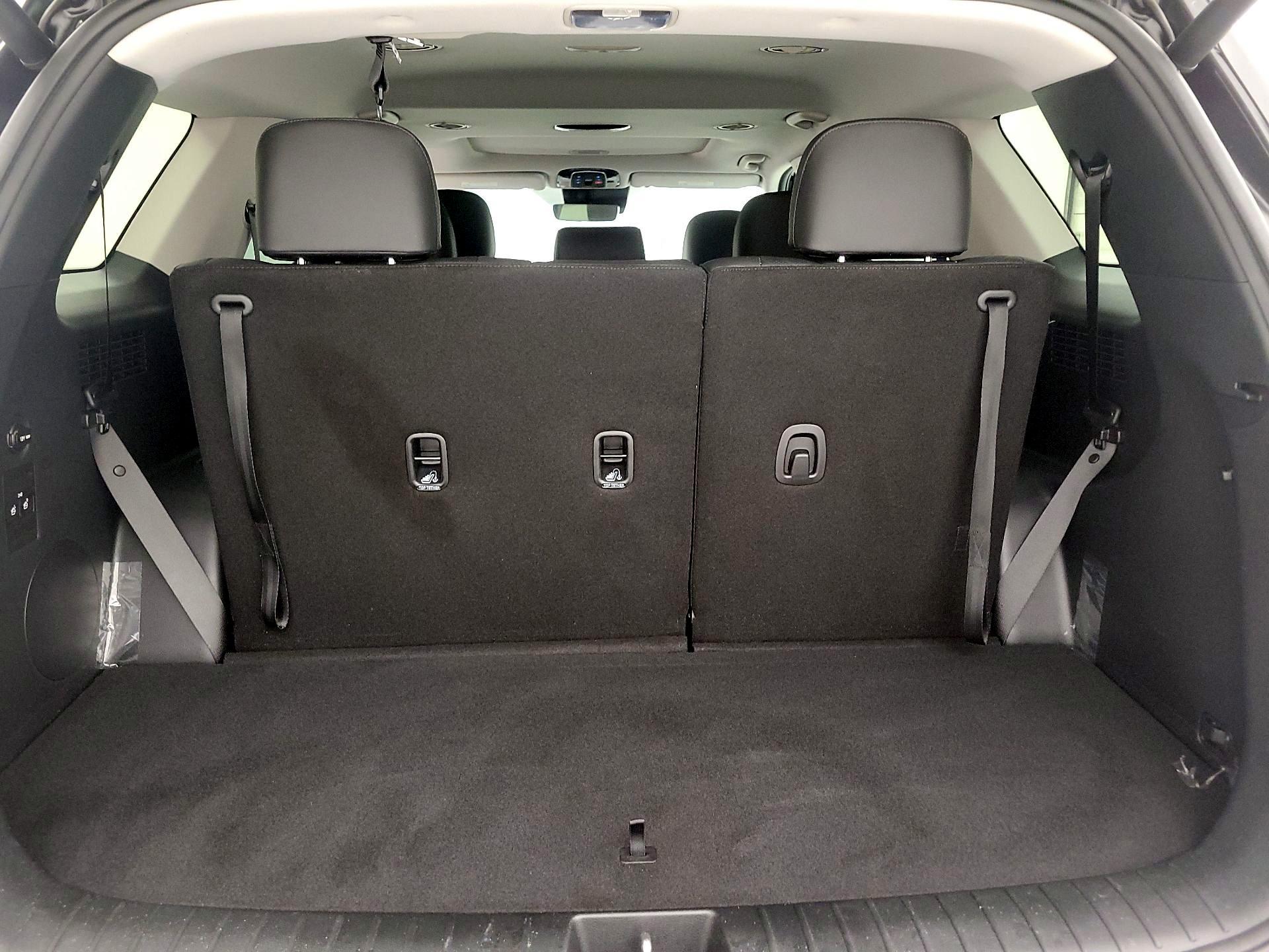 Thumbnail: 2025 Hyundai Palisade - 16