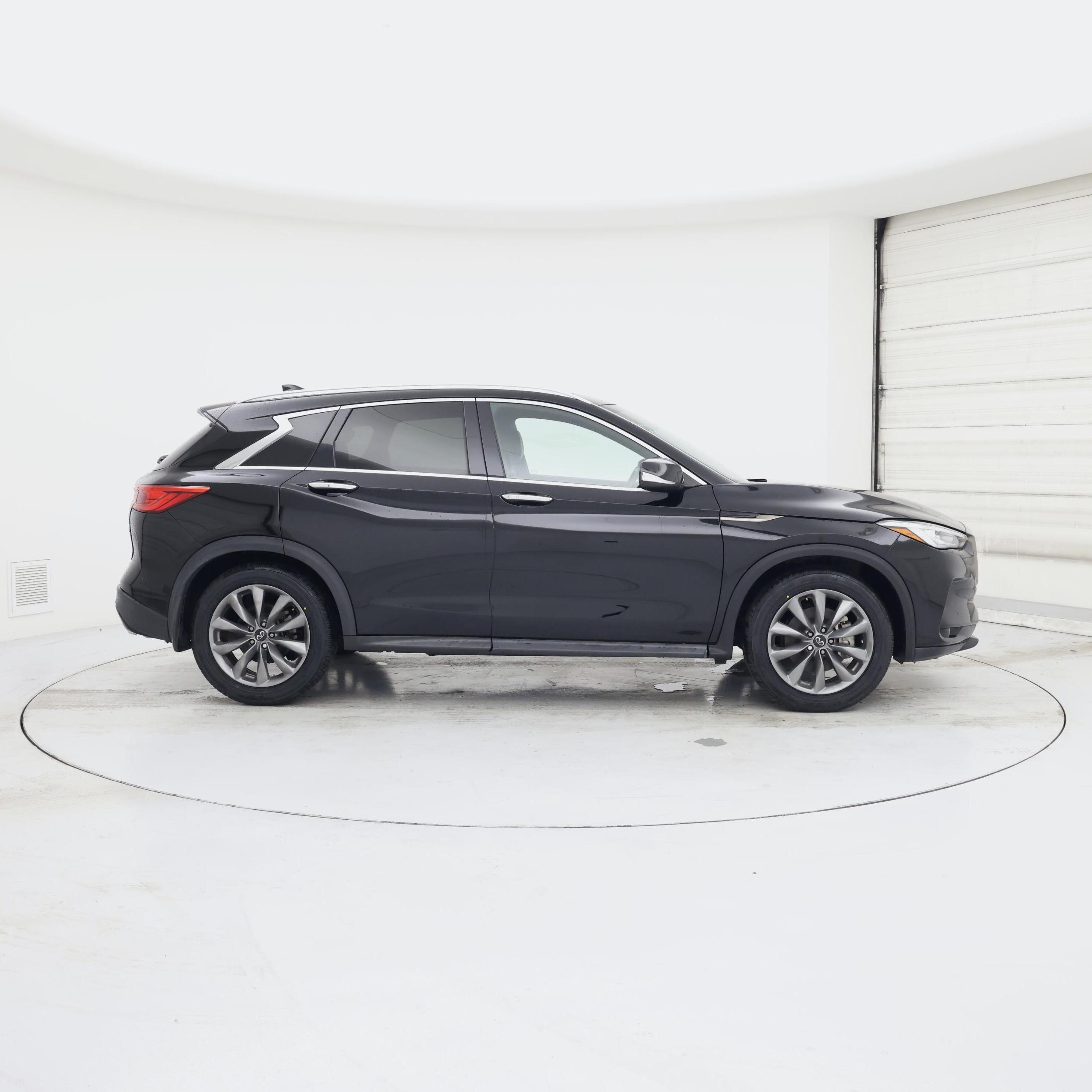 Thumbnail: 2021 INFINITI QX50 - 7