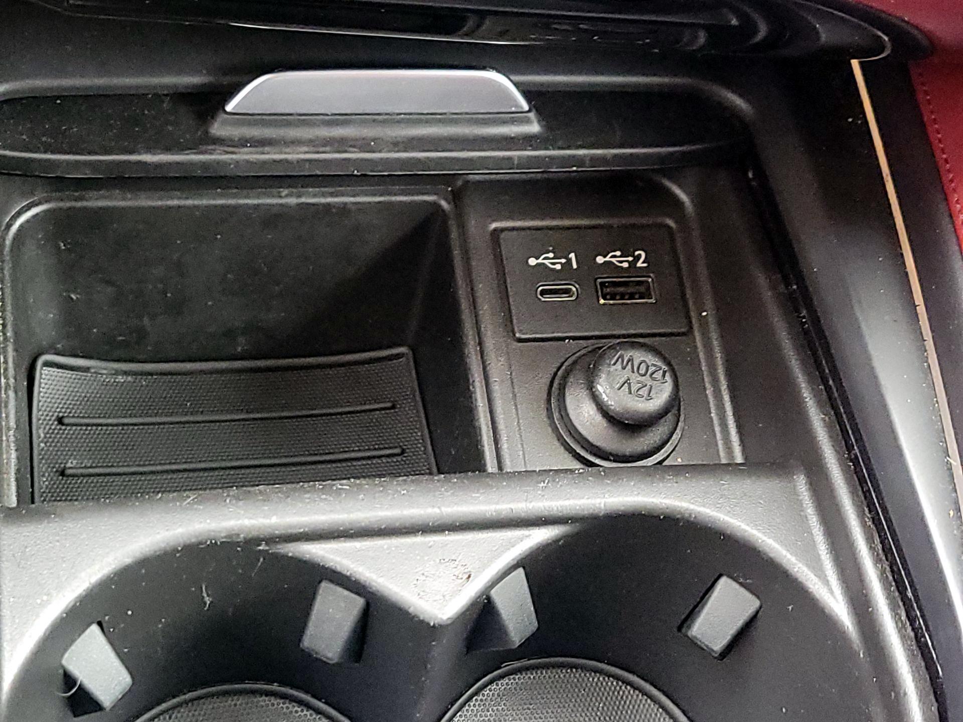 Thumbnail: 2023 INFINITI QX55 - 18