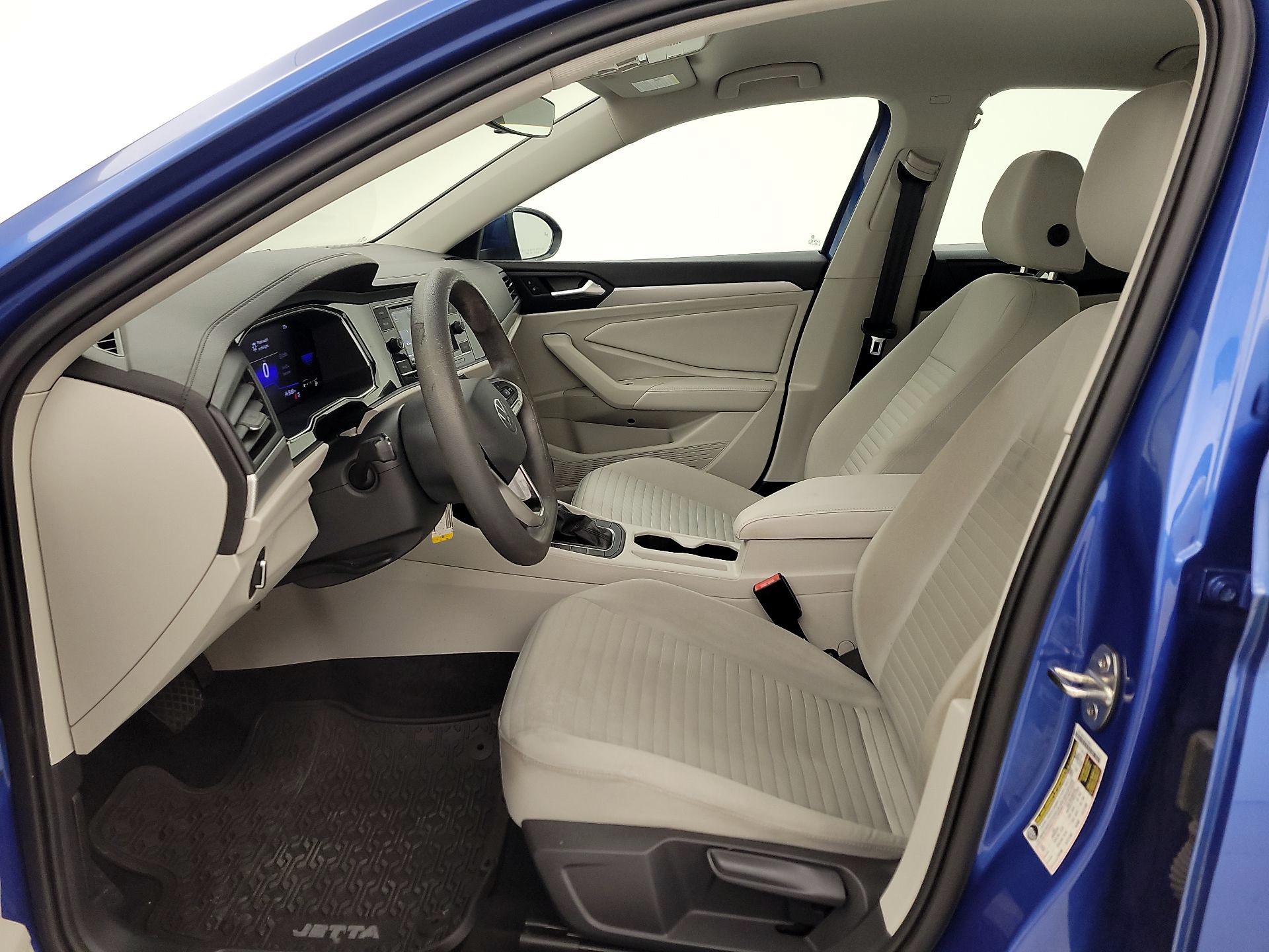 Thumbnail: 2023 Volkswagen Jetta - 11