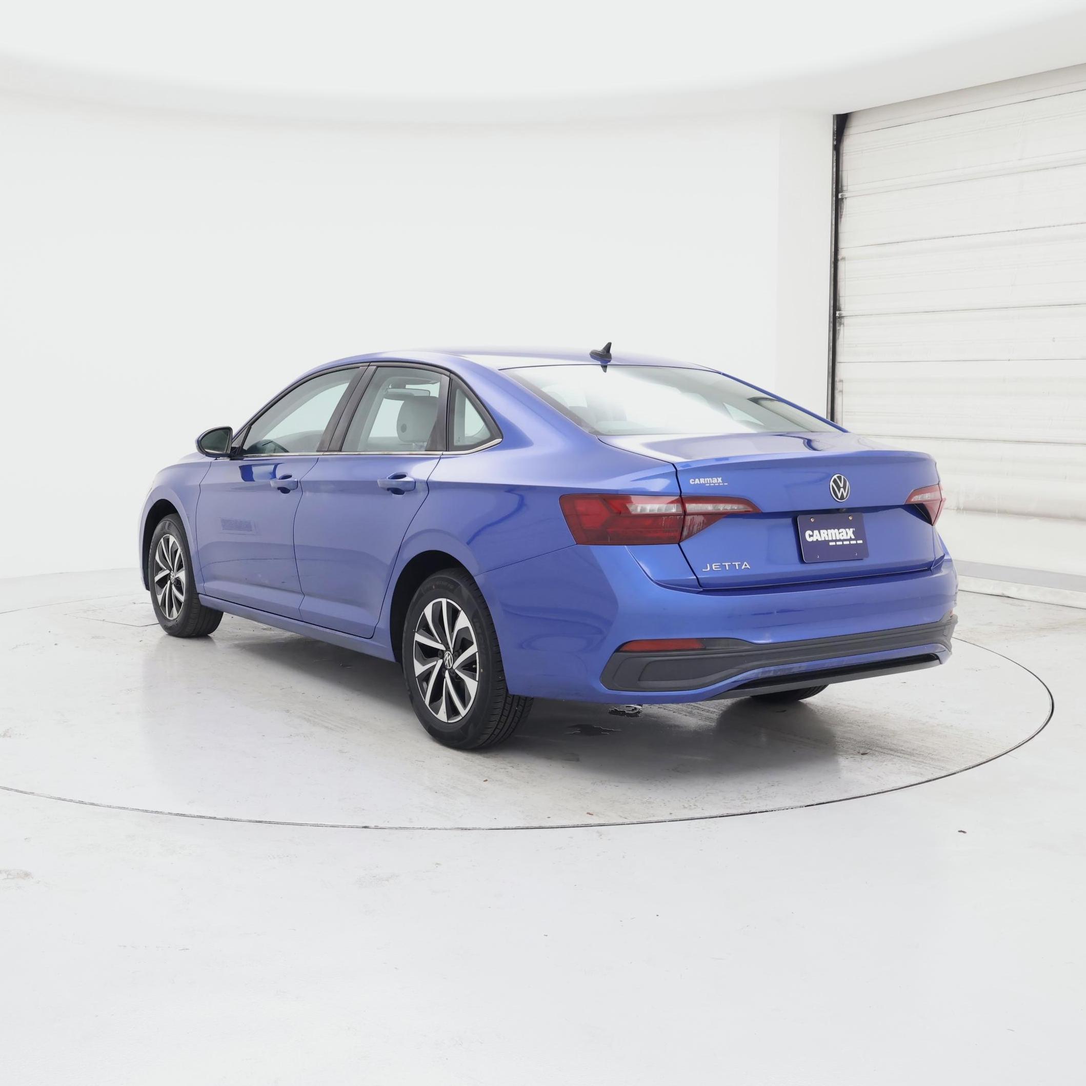 Thumbnail: 2023 Volkswagen Jetta - 2